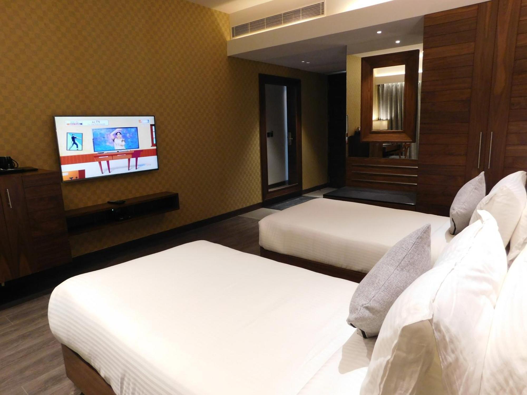 Resort The Golkonda And