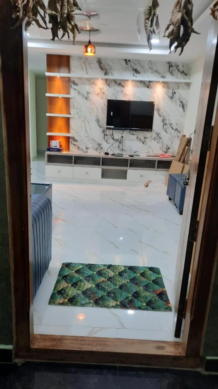 Hasinihomes 3bhk Brand New New Service Jntu Nizampet Pragathi Nagar Apartment