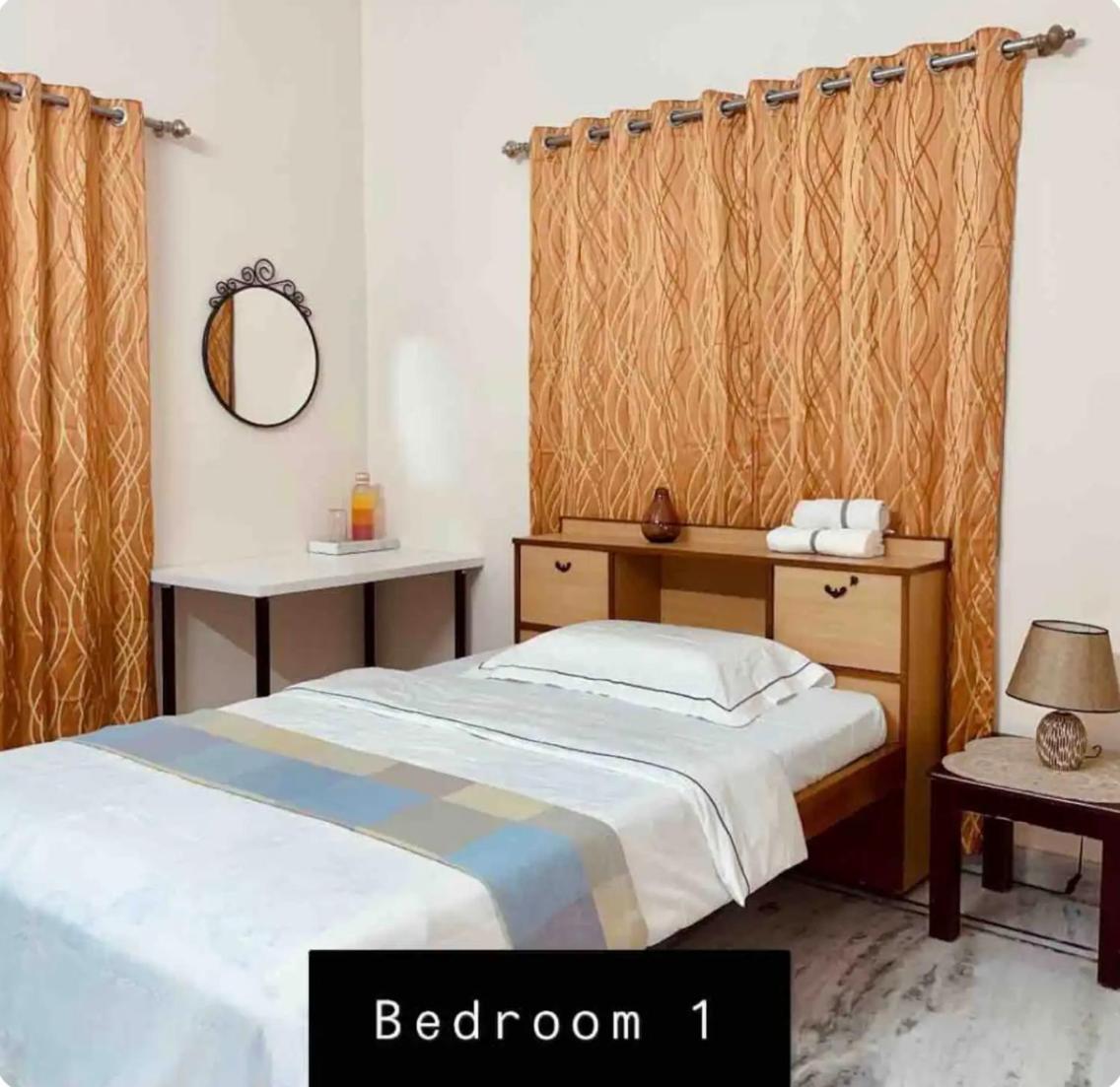 Apartment Upscale 2bhk In Downtown