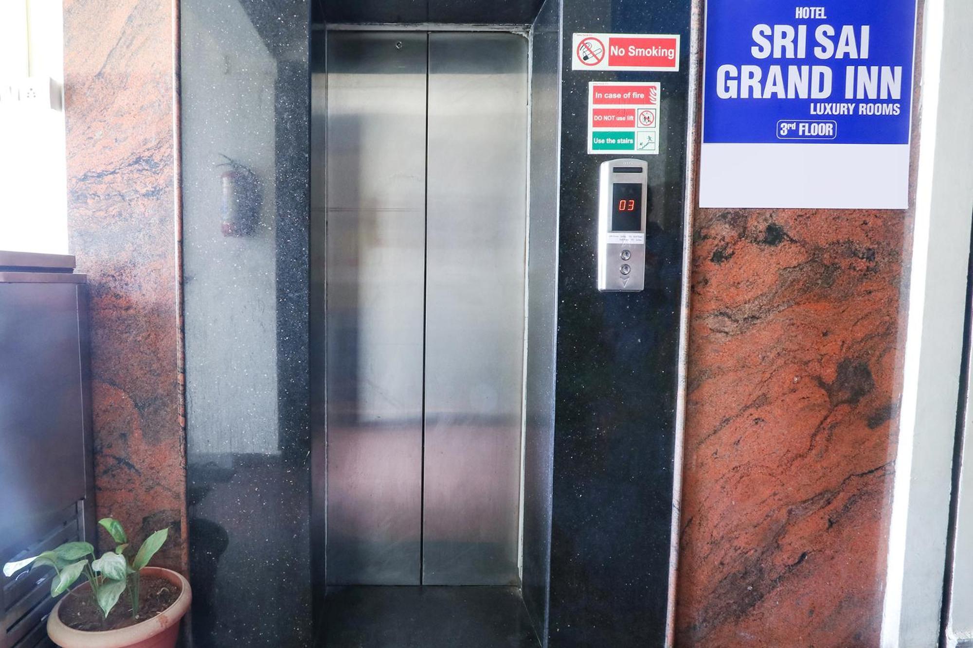 Fabhotel Sri Sai Grand Hotel Hyderabad