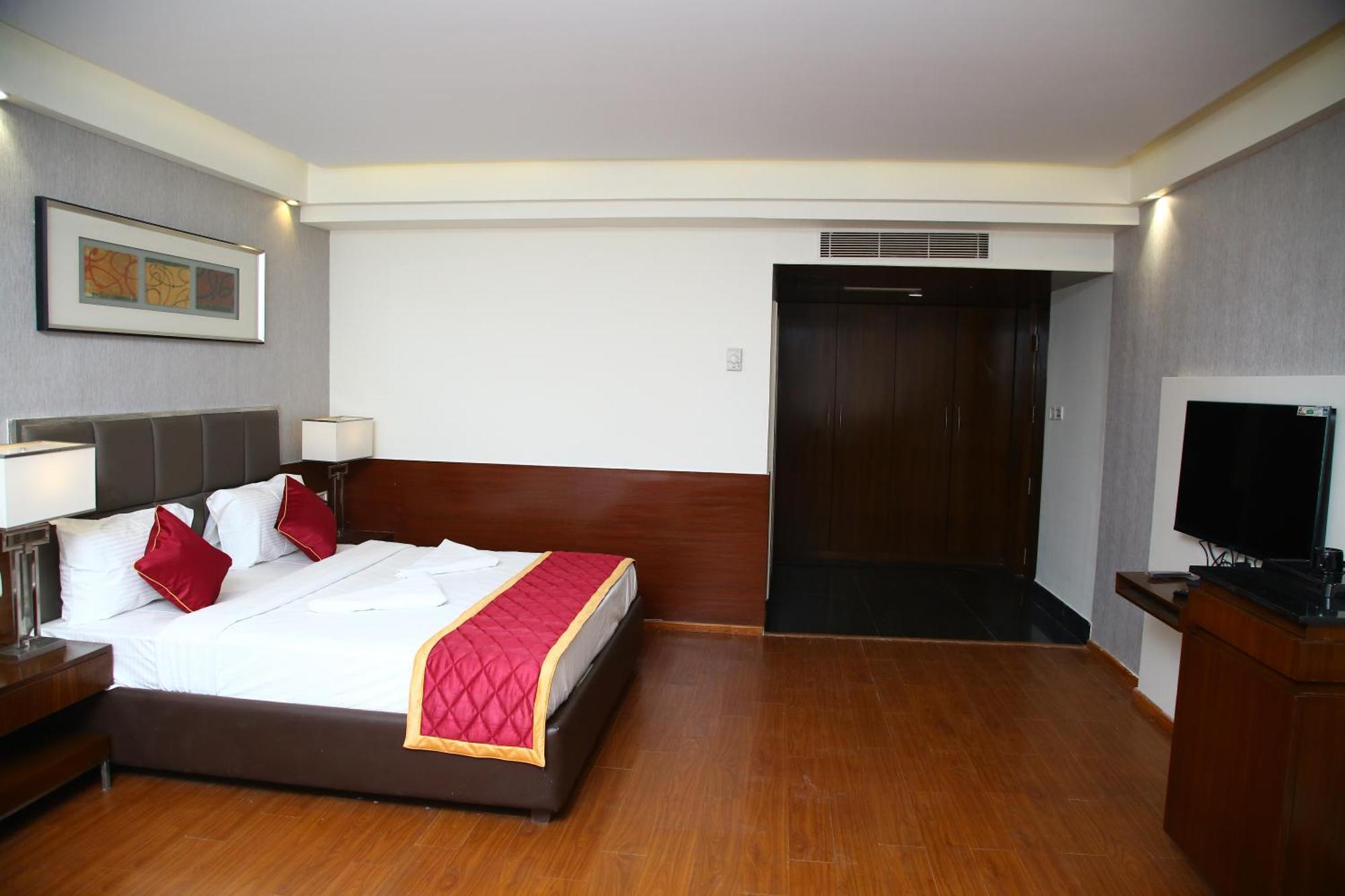 Hotel Svm Hospitality 3*