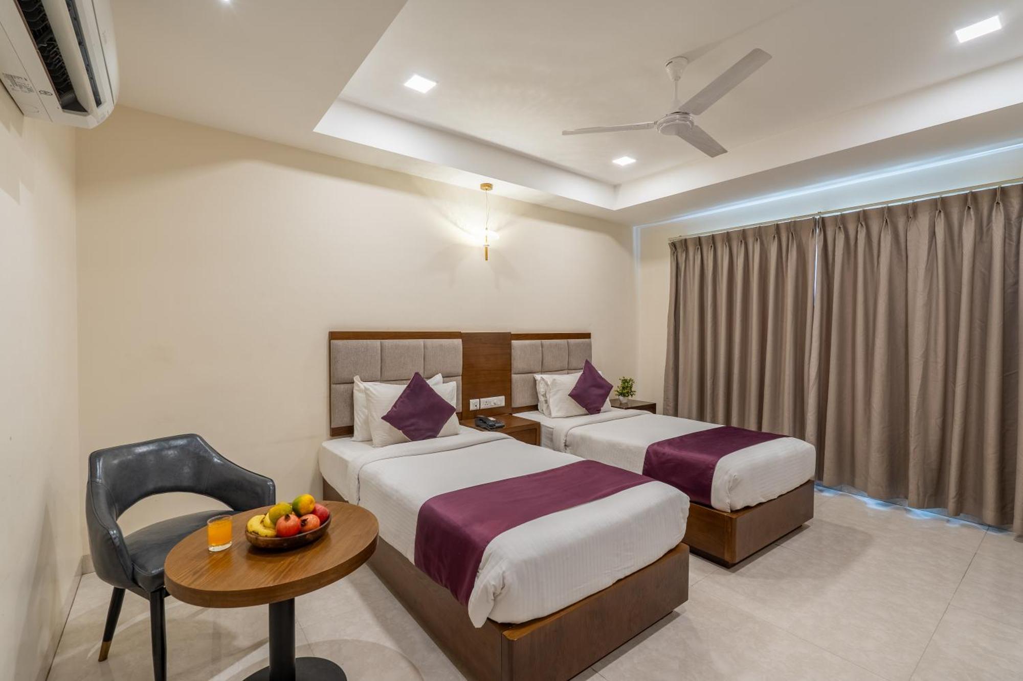 Destino By Monday Gachibowli 3*