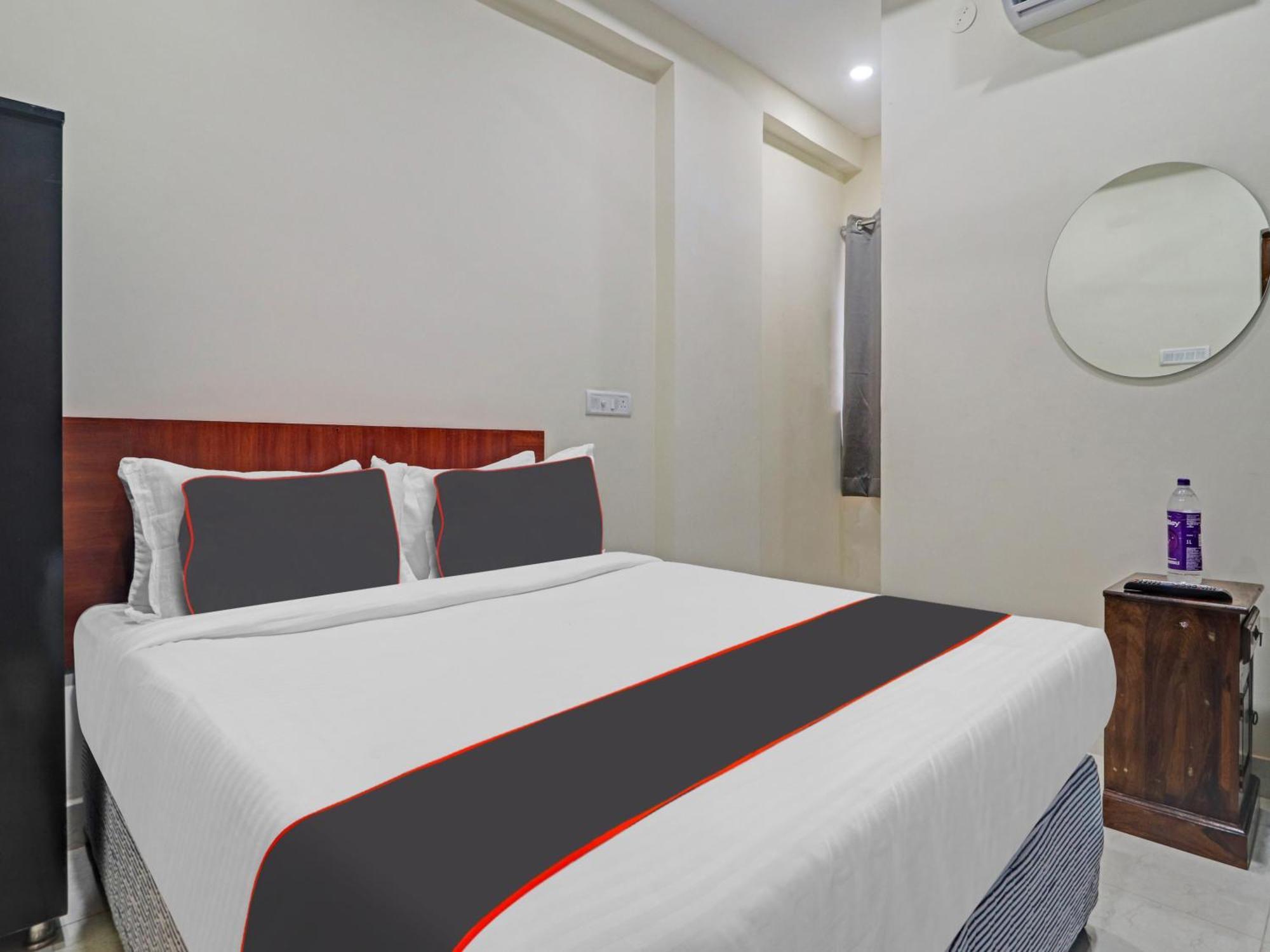 Hotel Super Hotel O Square Unique Suites