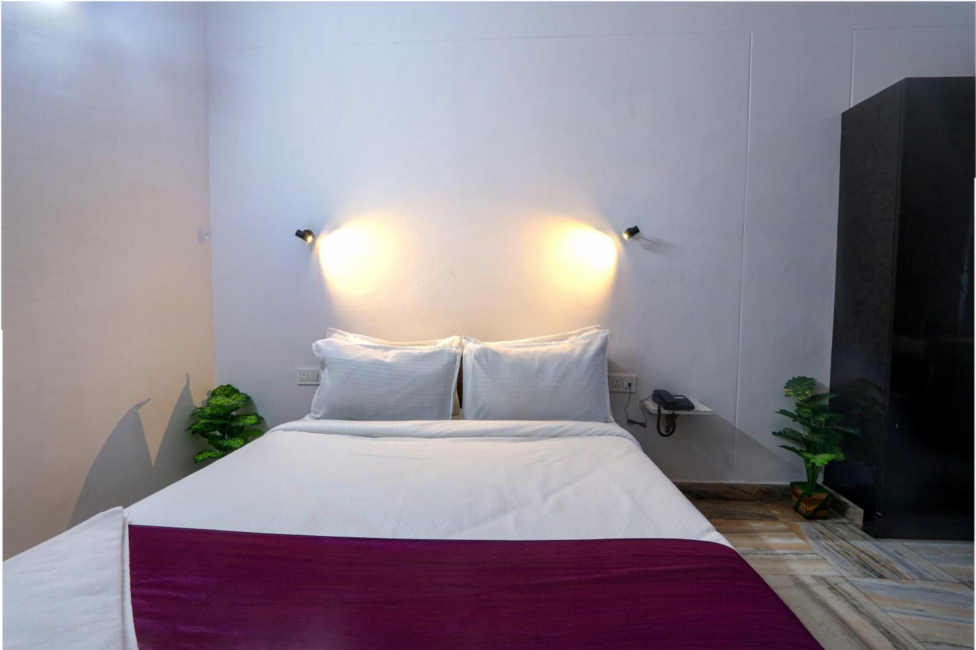 Veeksha Kiara Hospitalities - Rooms, & Near Kukatpally Rd Hyderabad