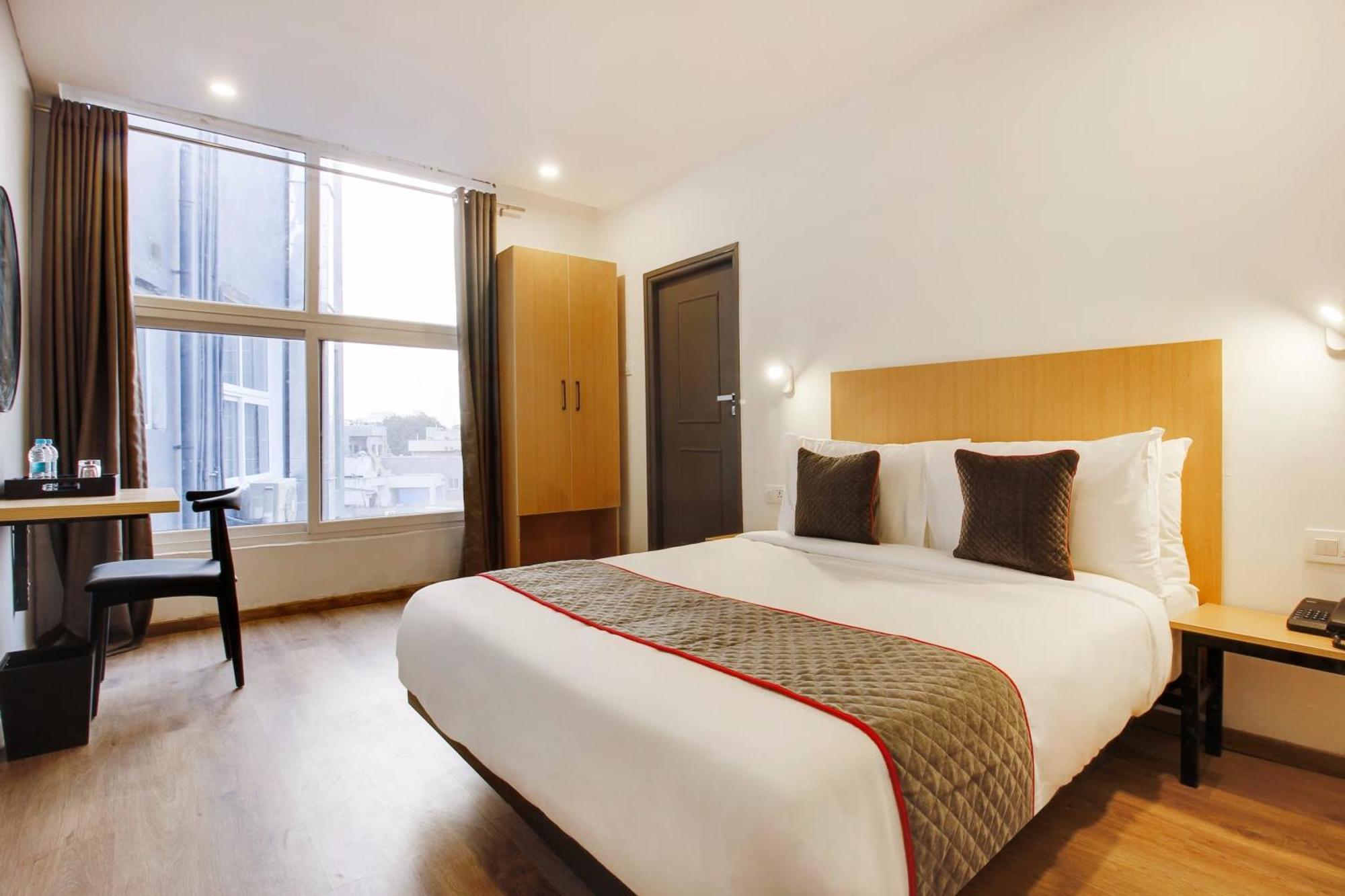 Hotel Super Townhouse Moosapet Rcc Prime Hyderabad