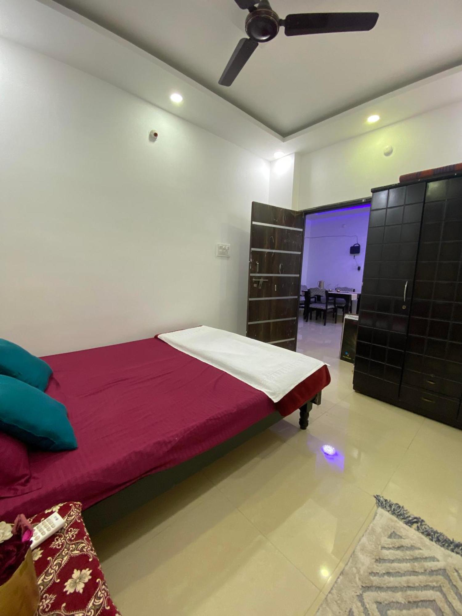Srt Homely With Amenities