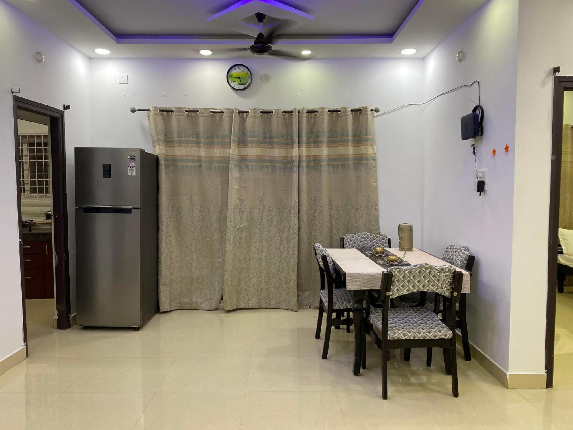 Srt Homely With Amenities Apartamento *