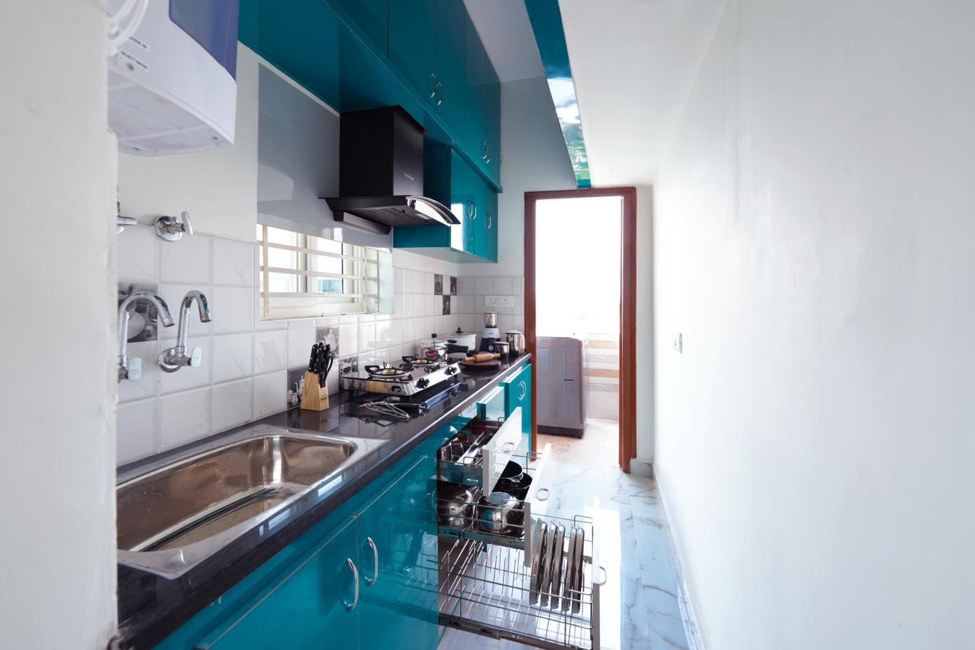 Apartment Ira Bigson Service - Kondapur