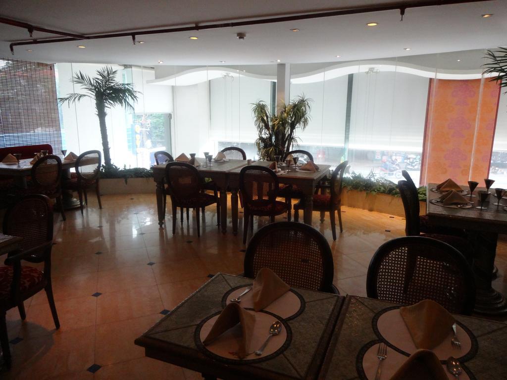 Hotel Ohris Banjara 4*