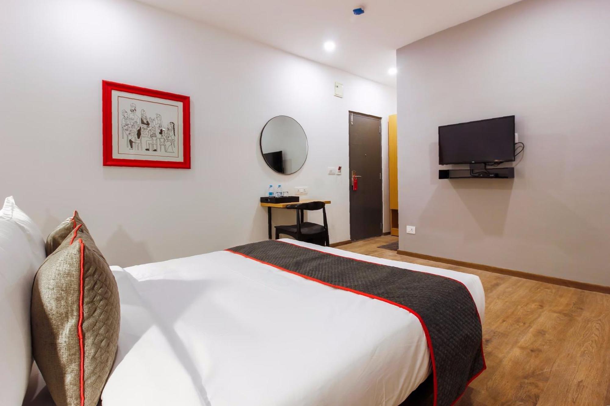 Hotel Super Townhouse Rcc Elite 4*