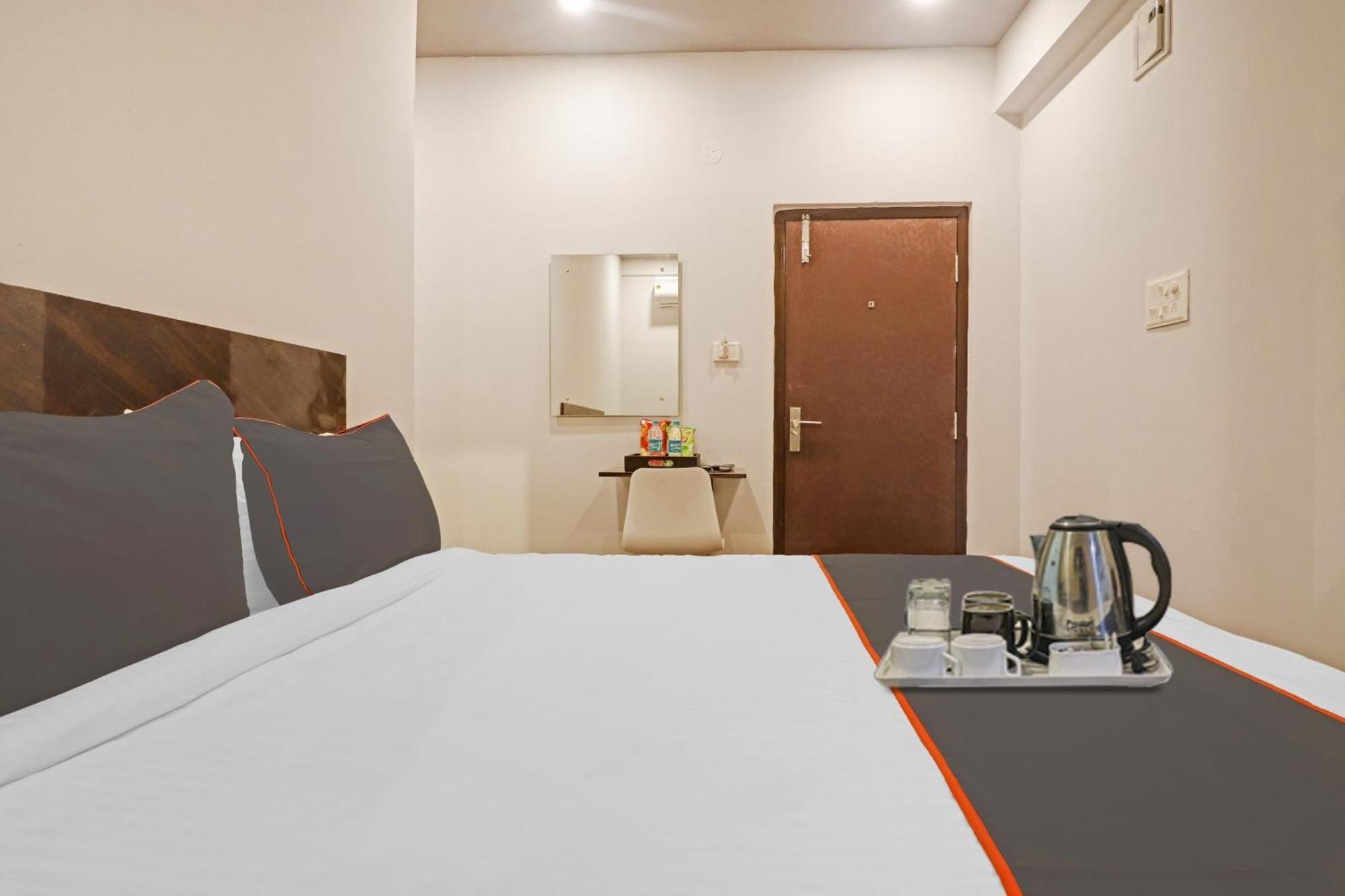 Hotel Super Townhouse Rcc Pristine 4*