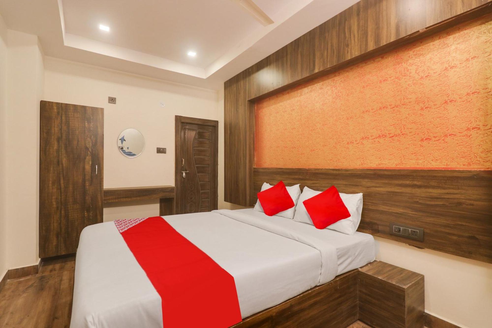 Hotel O R Square Grand 4*