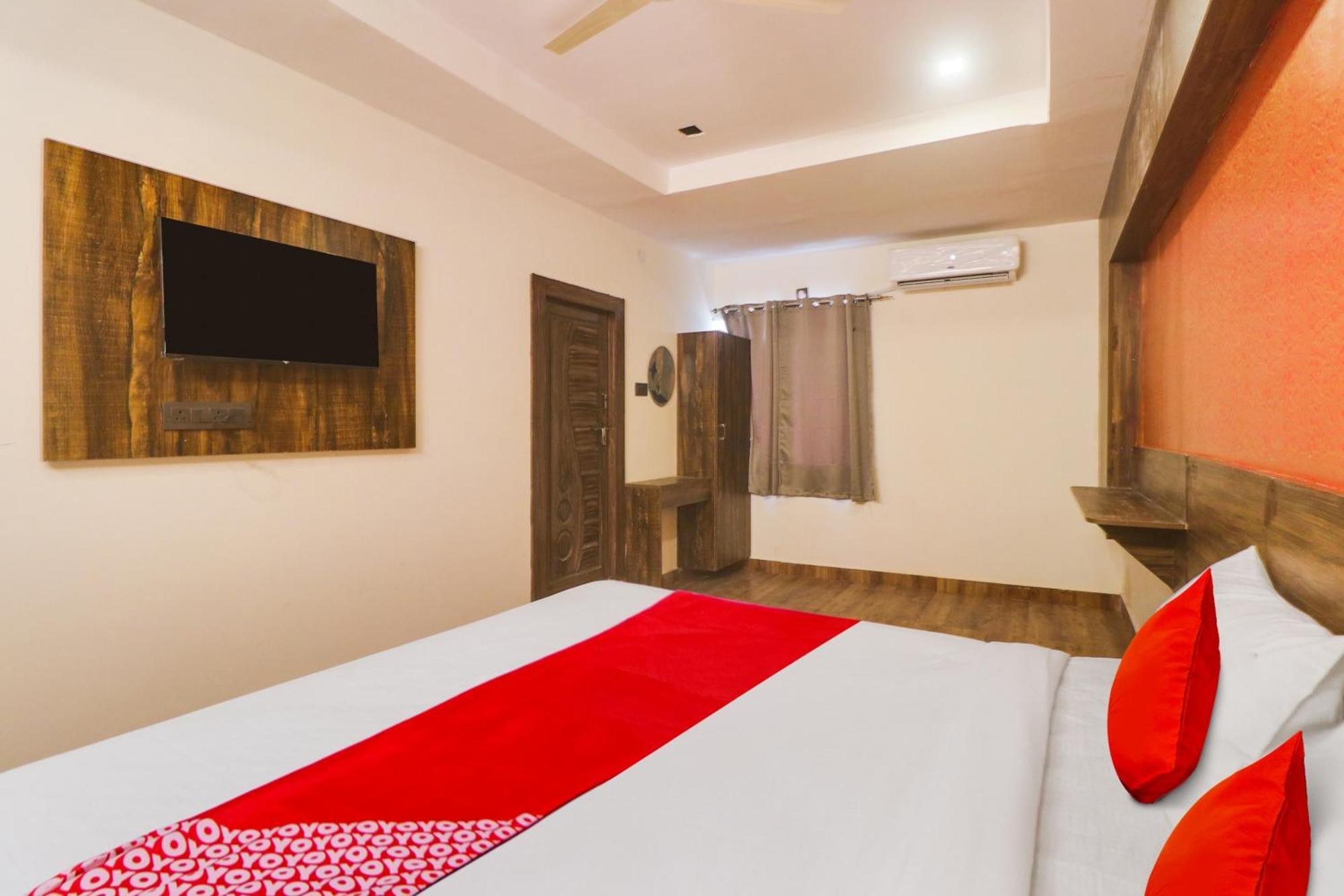 O R Square Grand Hotel