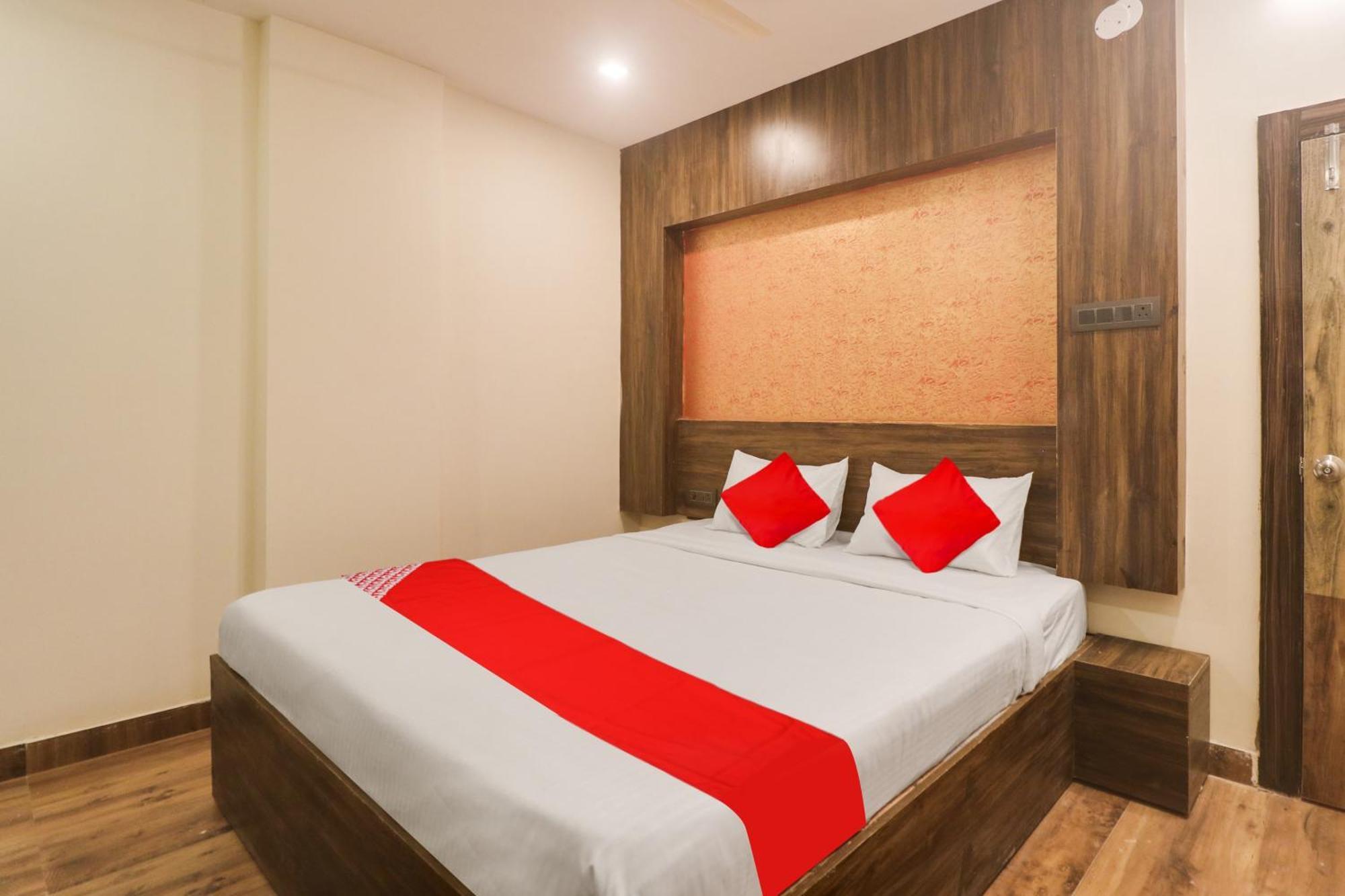 Hotel O R Square Grand Hyderabad