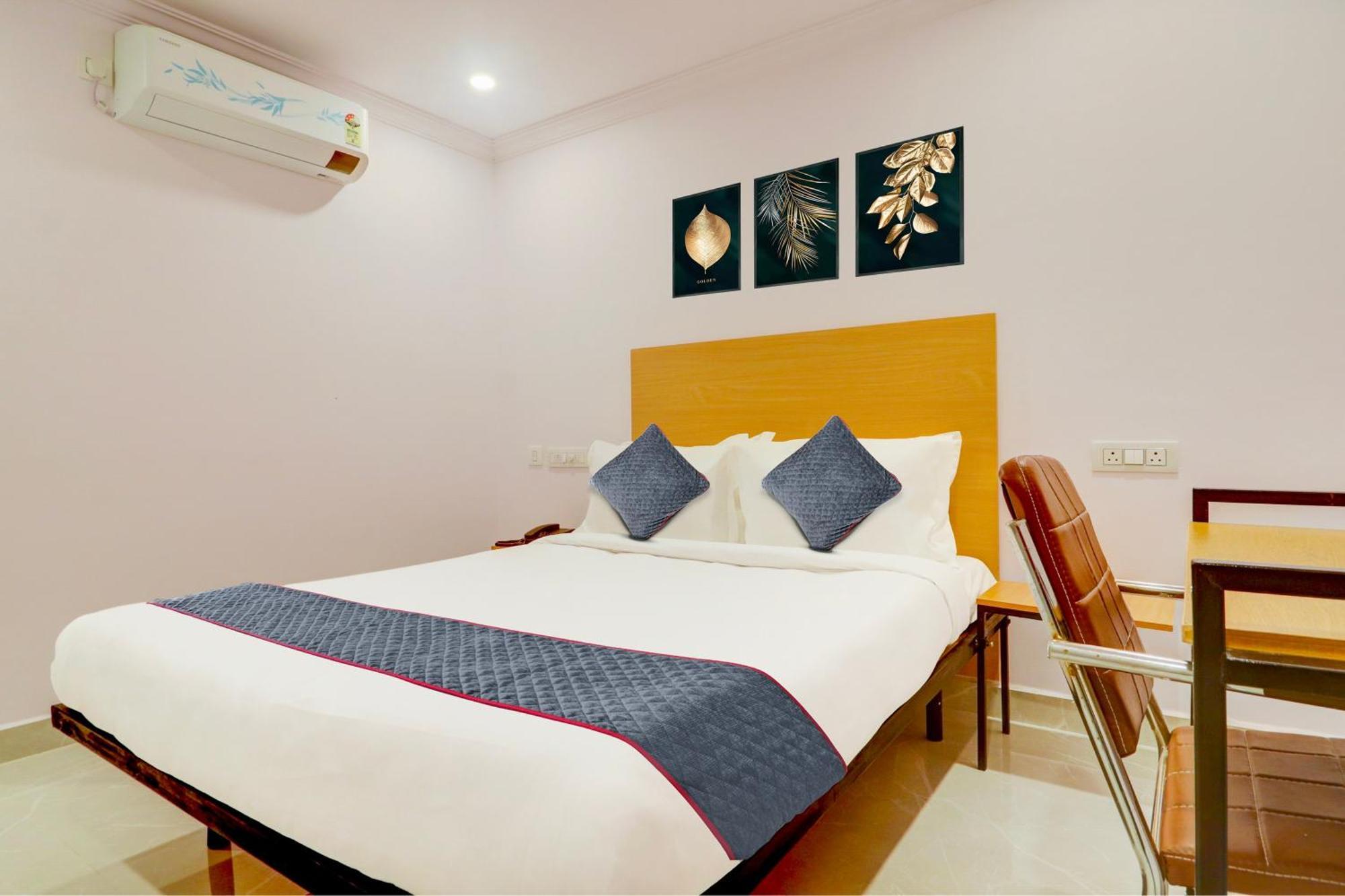 Hotel Super Townhouse Sr Nagar Rcc Premier