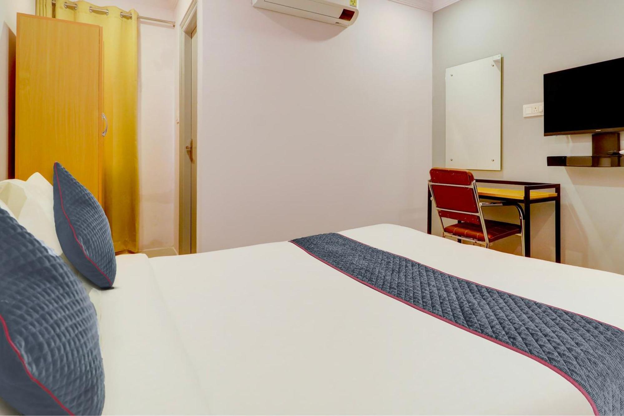 Hotel Super Townhouse Sr Nagar Rcc Premier Hyderabad