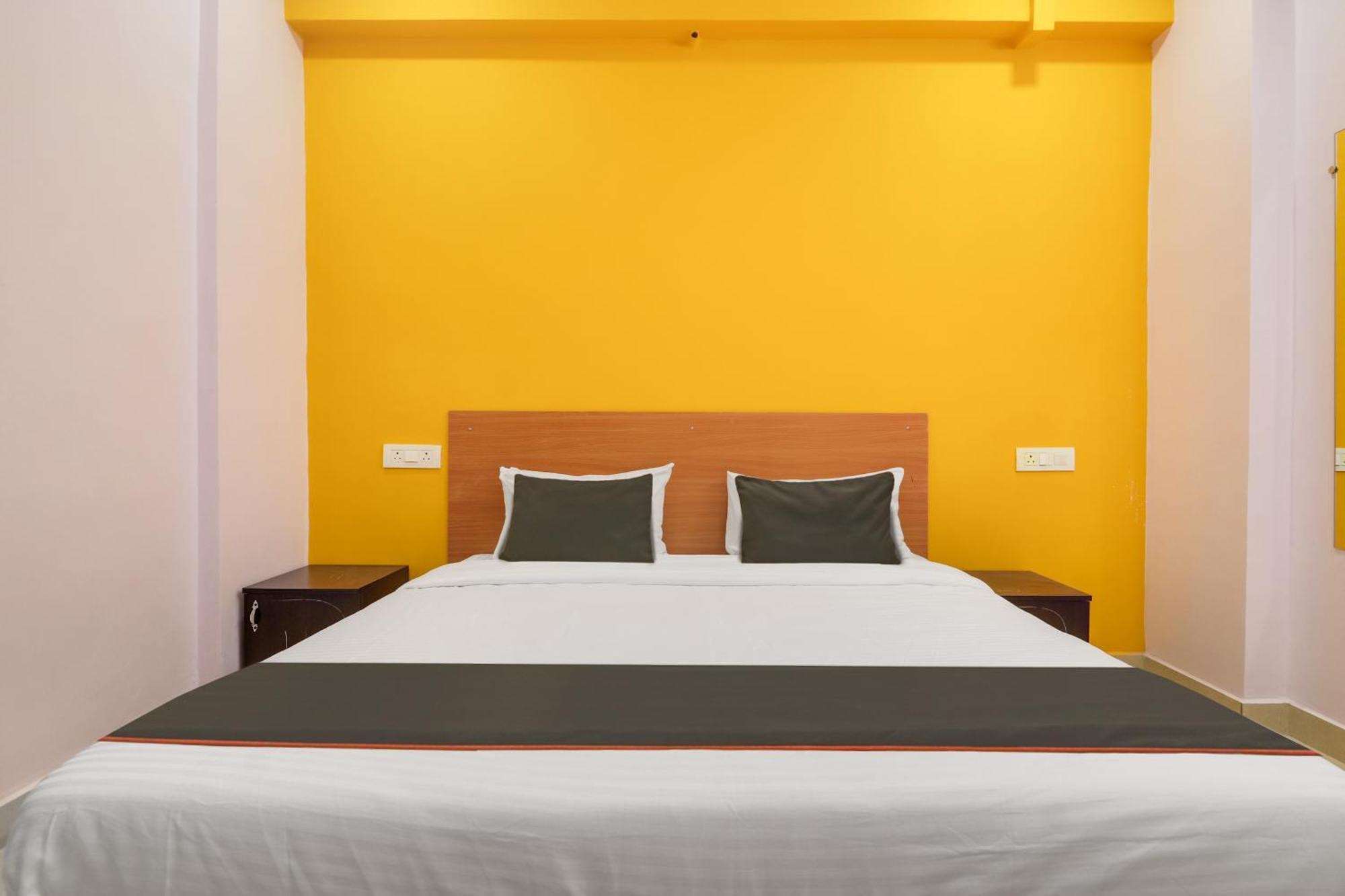Hotel Super Collection O Rbs Kothapet-nagole Road Hyderabad
