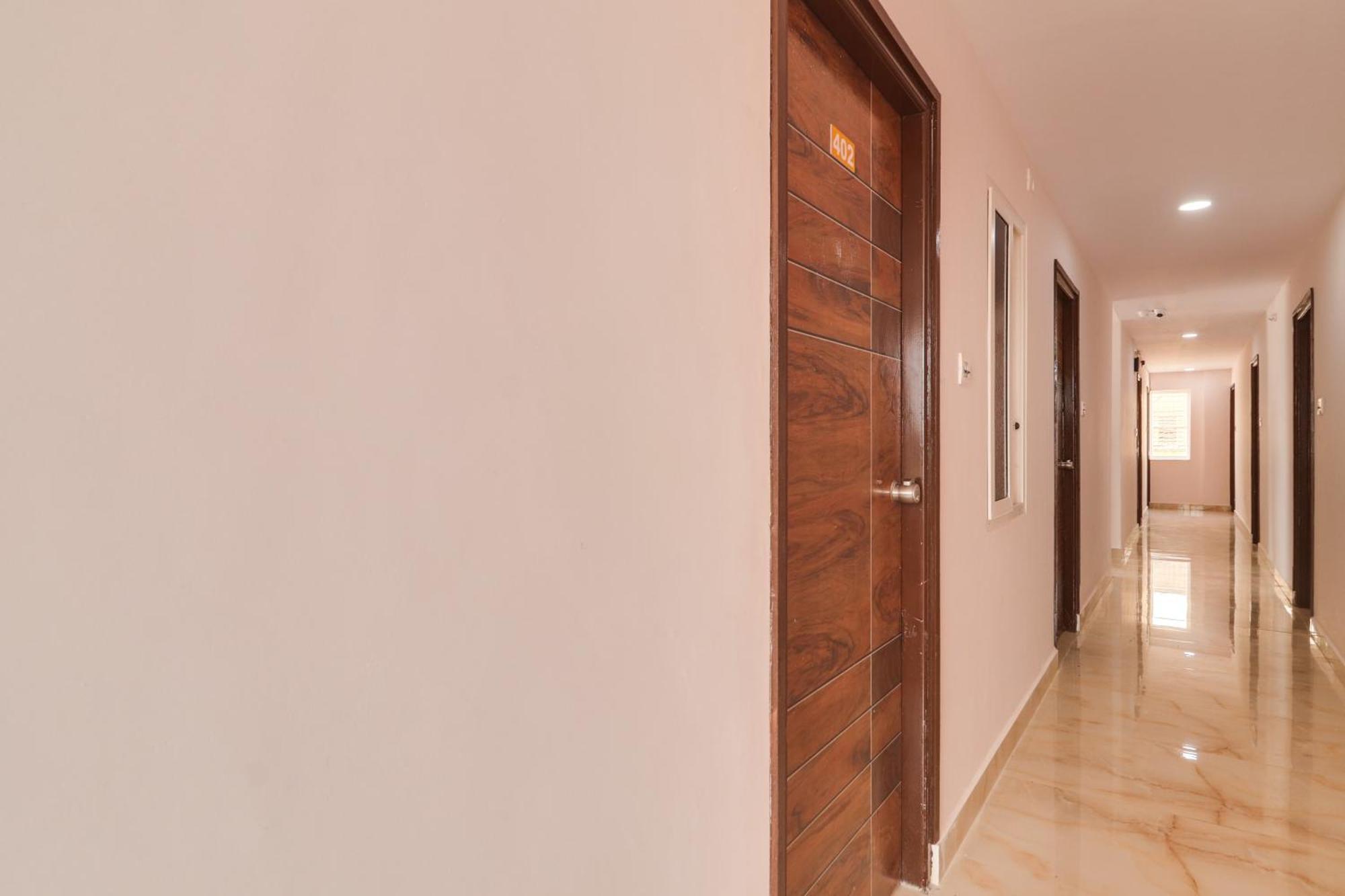 Super Collection O Rbs Kothapet-nagole Road 4* Hyderabad