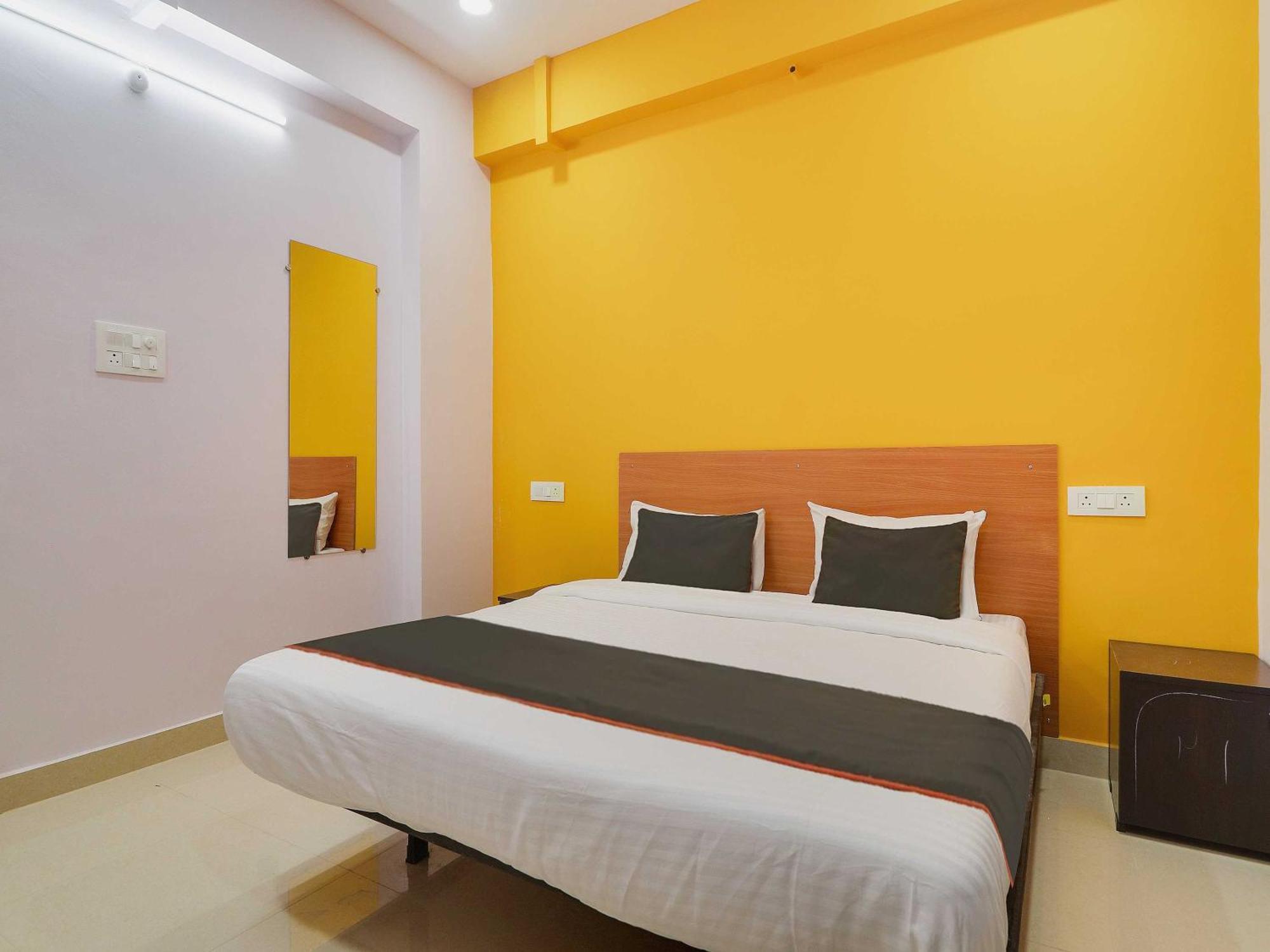 Hotel Super Collection O Rbs Kothapet-nagole Road