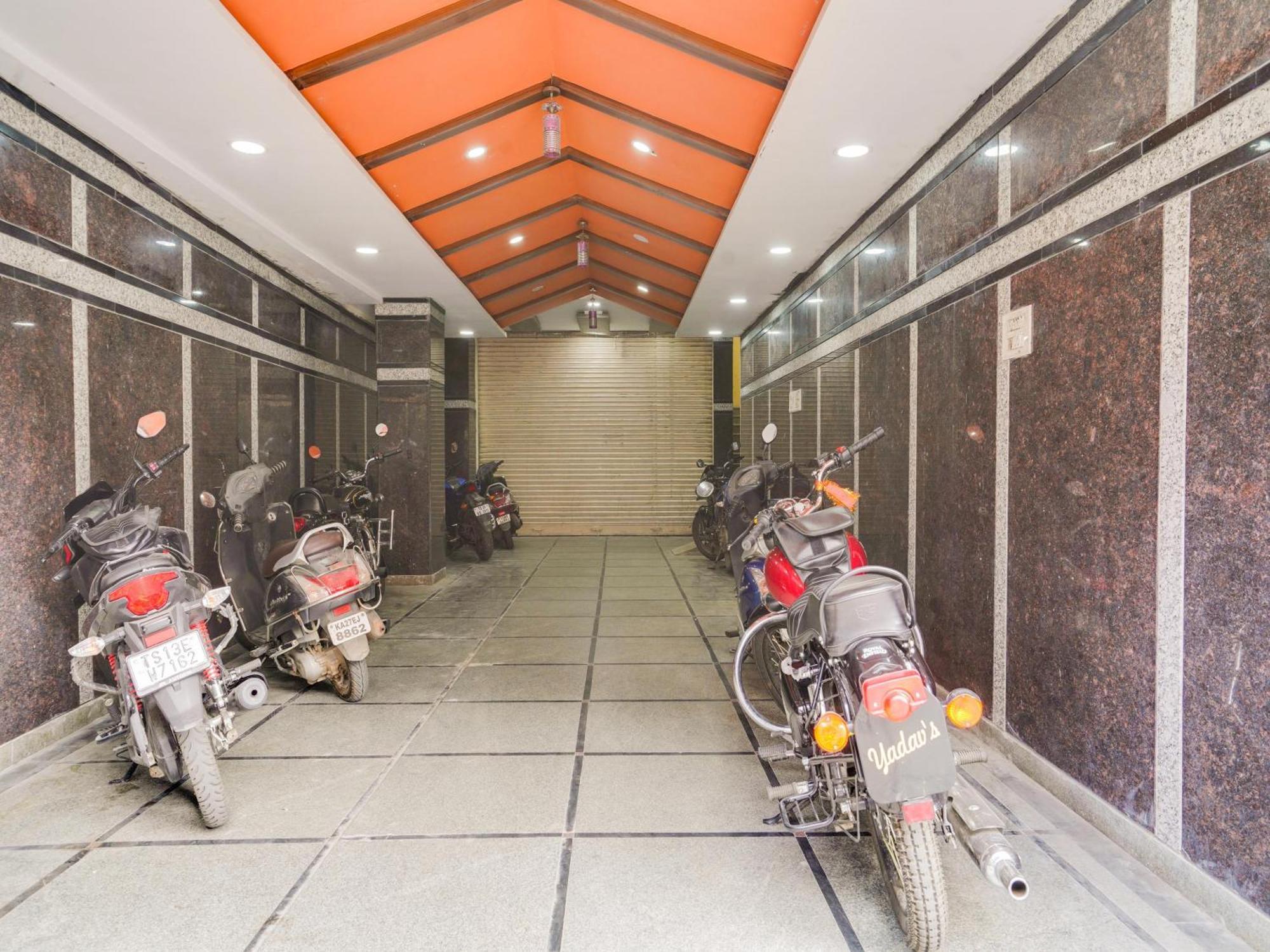 Super Collection O Pnr Comfort Khairatabad Hotel