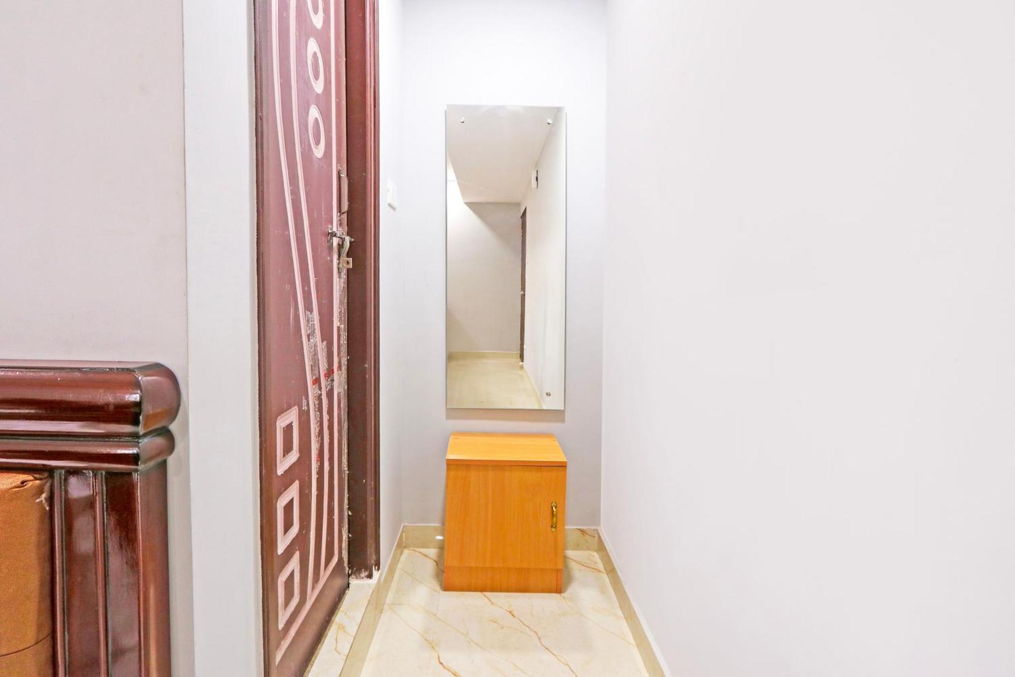 Hotel Super Townhouse Qualia Elite S R Nagar