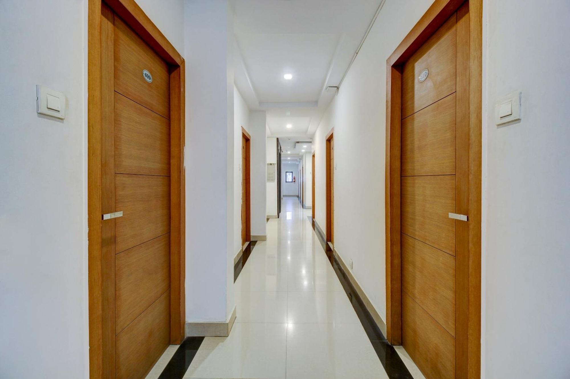 Super Townhouse Oak Lb Nagar Ramoji 4*