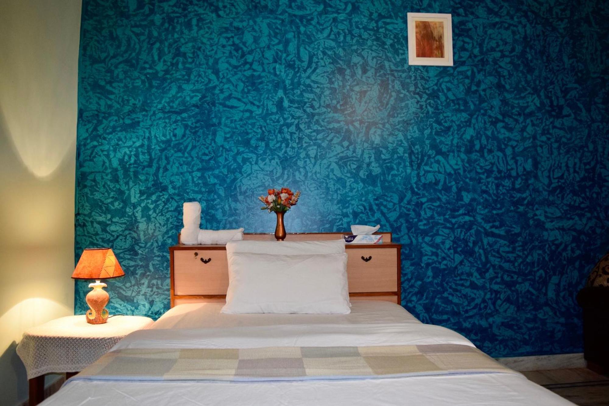 Modern 3bhk Furnished Flat In Downtown