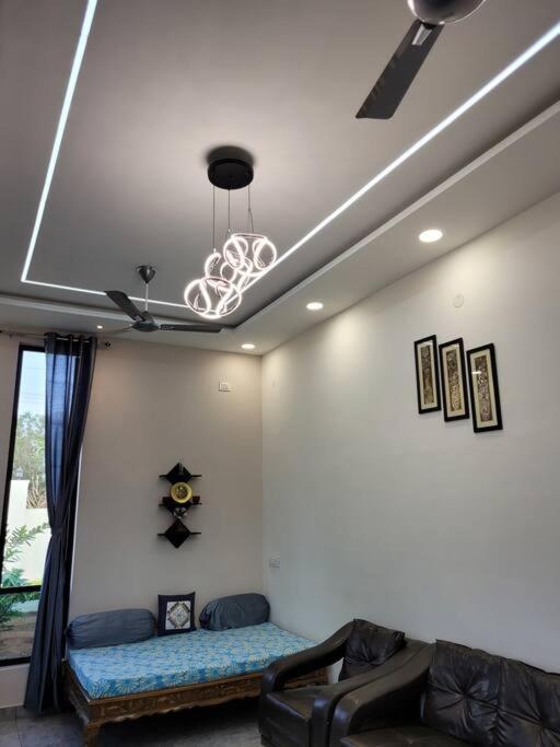 Tabassum's Cottage, Near Hyd International Airport Holiday home