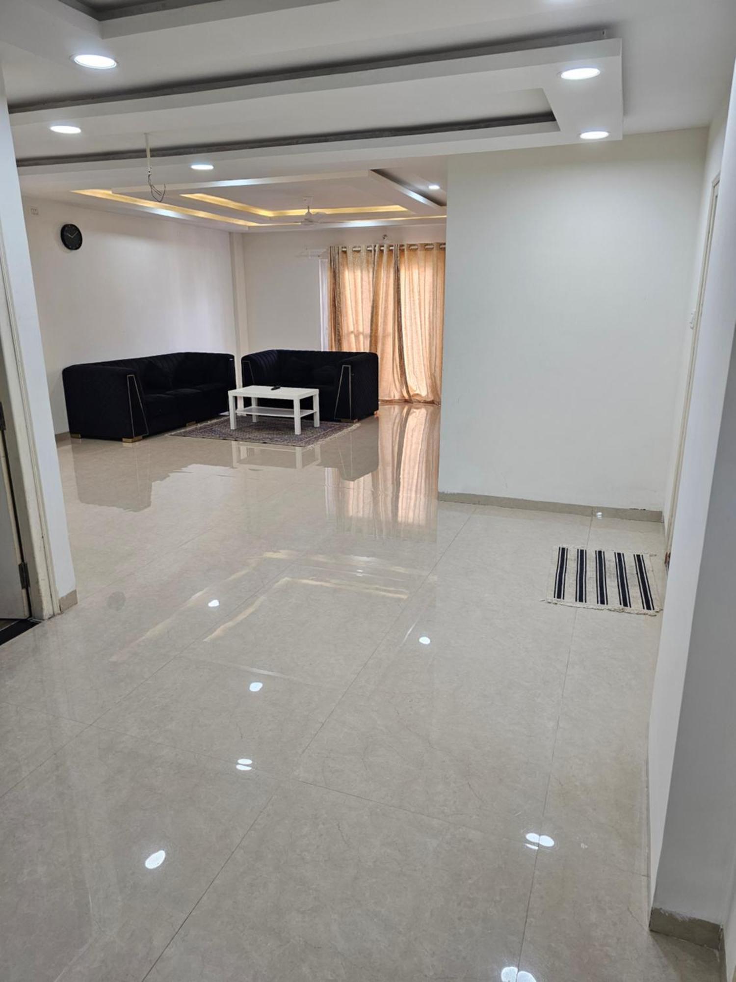 Apartment Royal Gem 3bhk Banjara Hills Rd12 Hyderabad