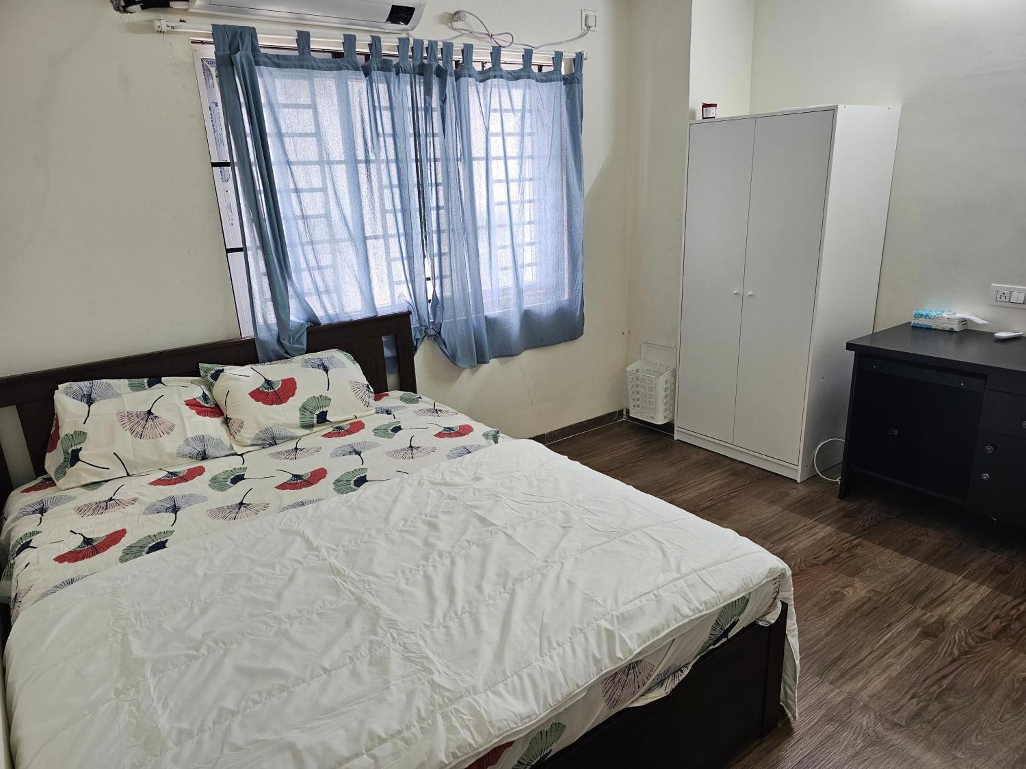 Royal Gem 3bhk Banjara Hills Rd12 Apartment *
