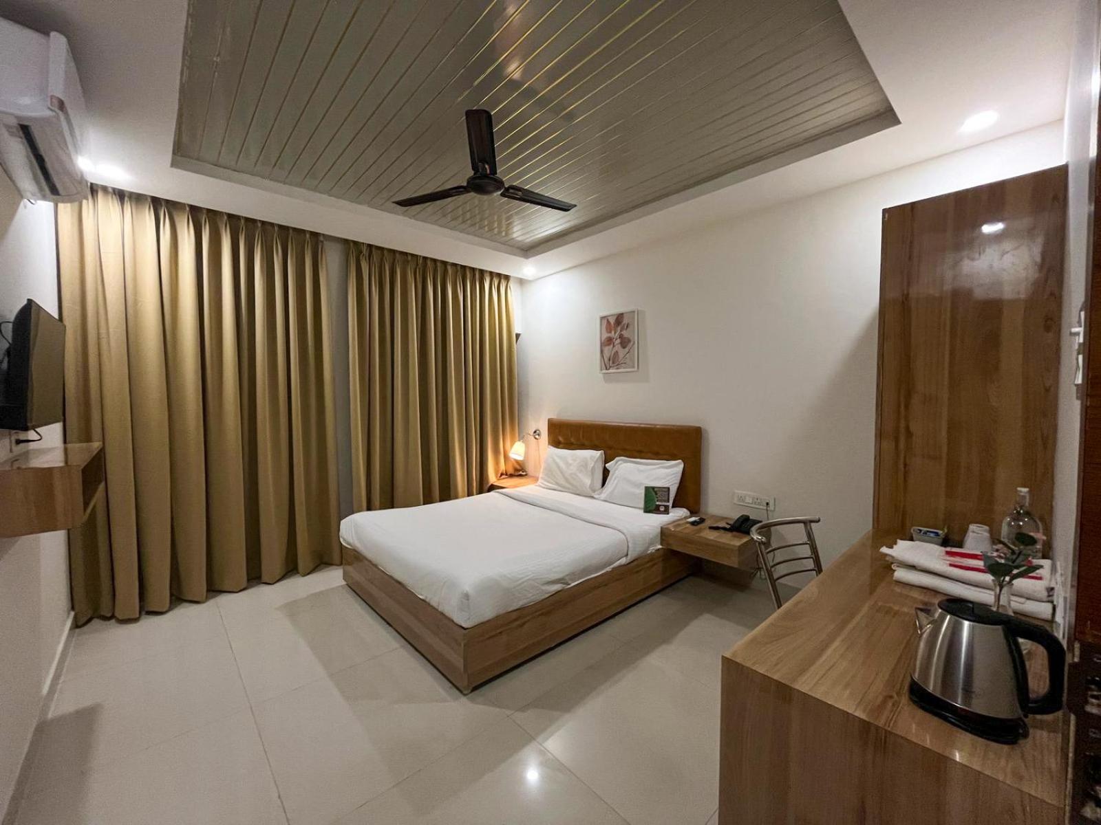 Hotel Hibiscus Tree- Bachupally