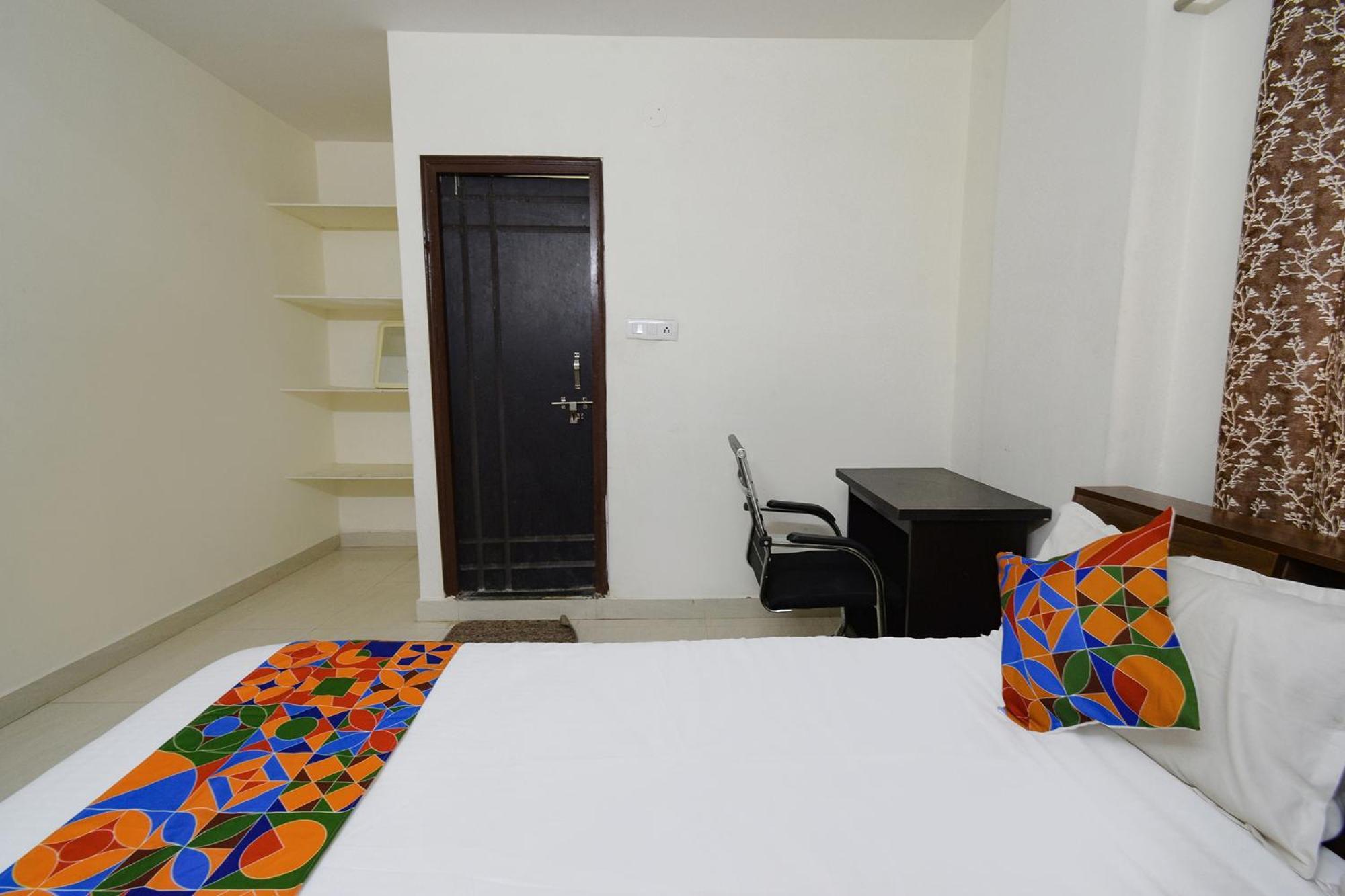 Collection O Stayo Hotel