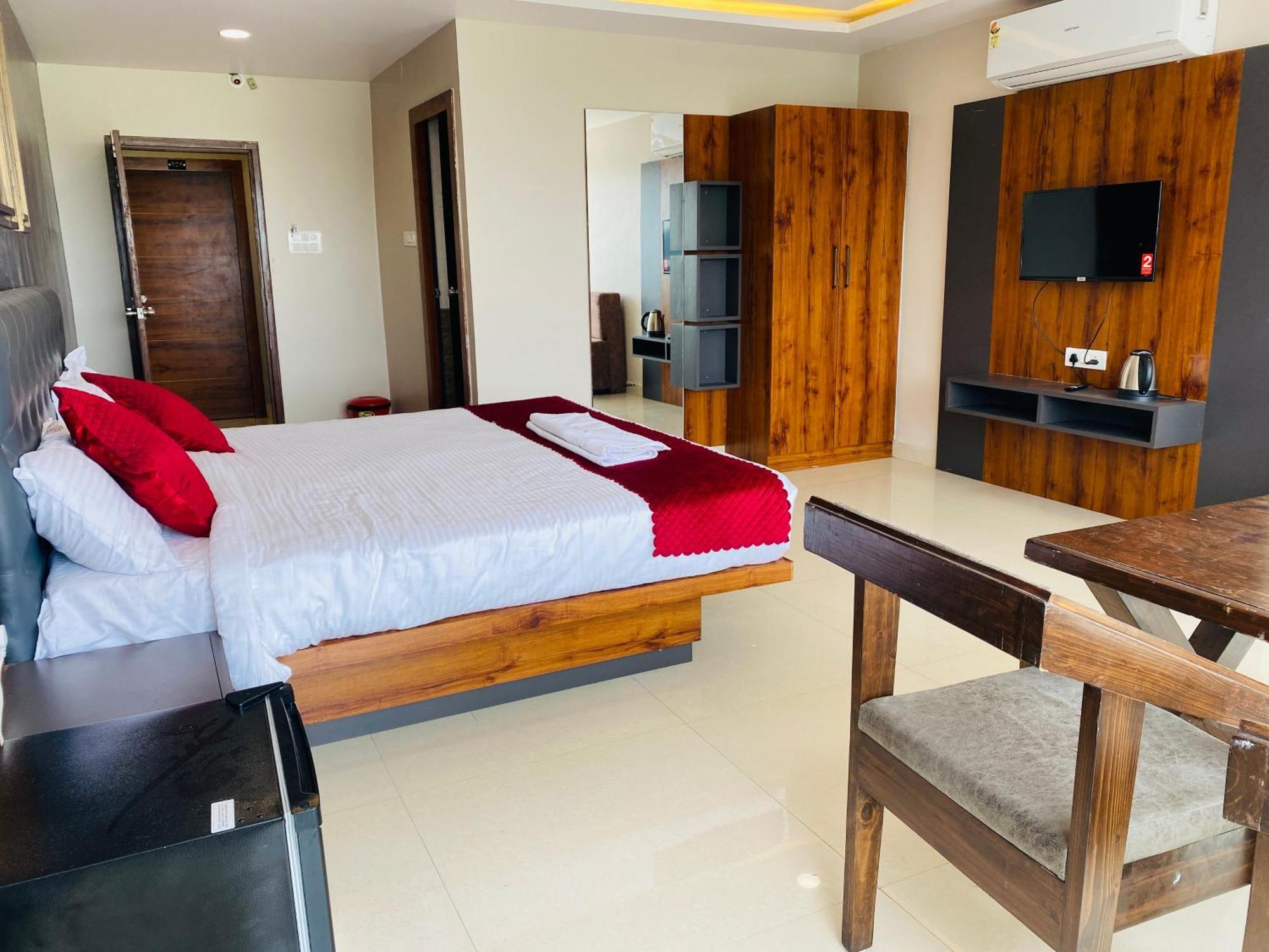 Saaradhi Grand Hotel Hyderabad