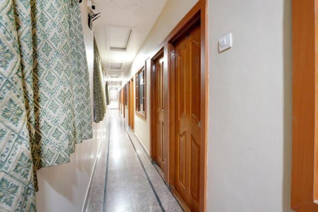 Hotel Gayathri Hyderabad