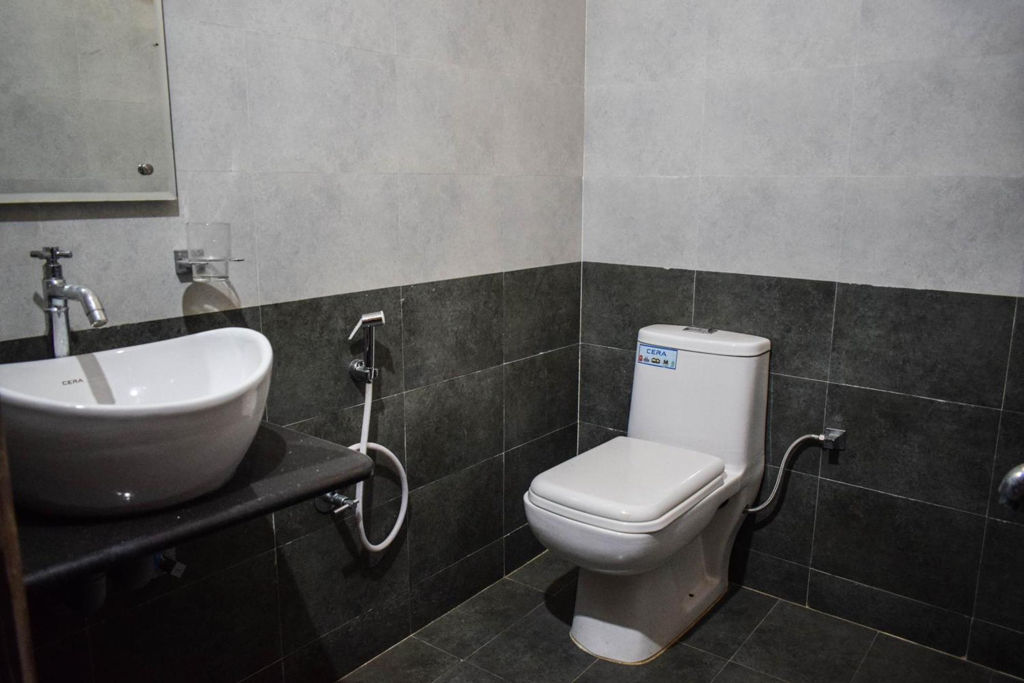 Gayathri Hotel Hyderabad