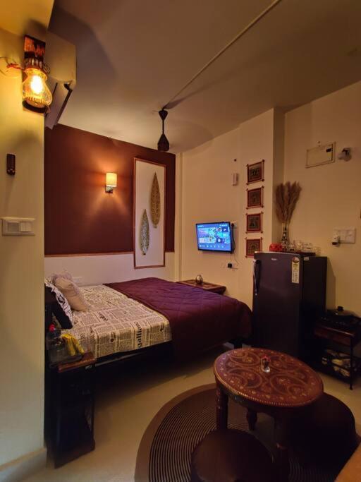 Private 1br- House Of Arts - Ankani Staay Apartment Hyderabad