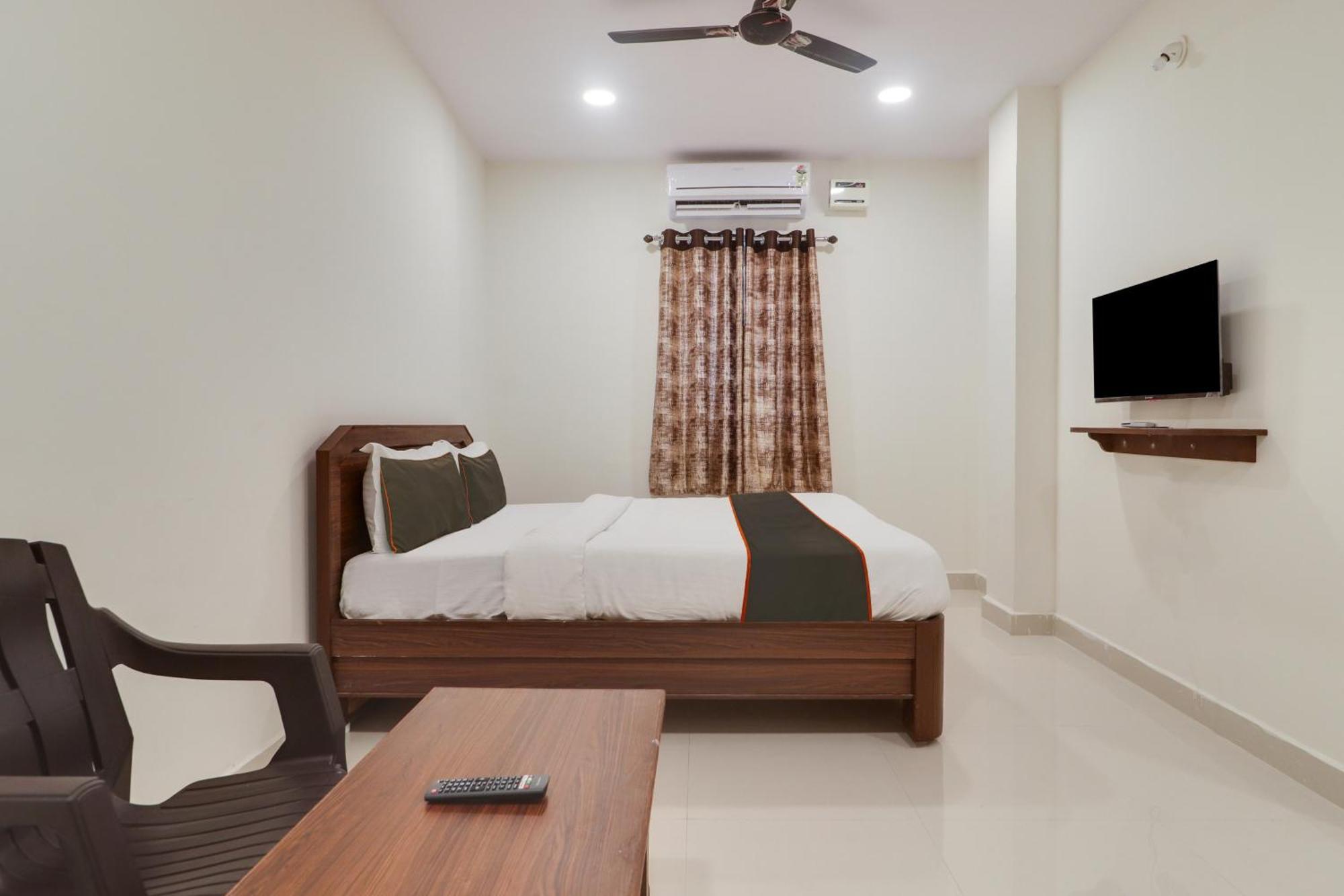 Hotel Collection O Virat Grand 3*