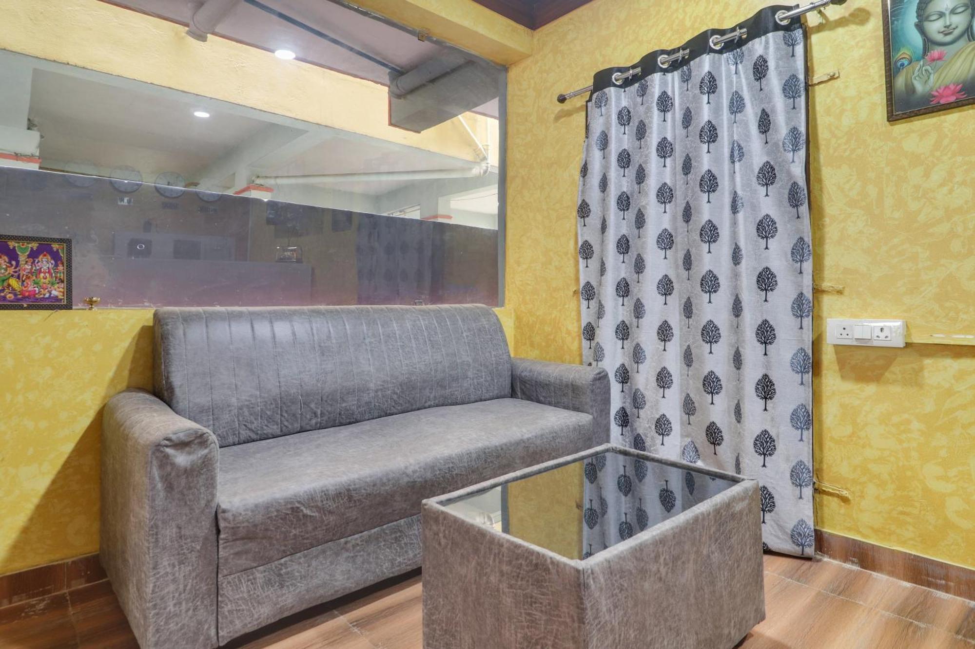 Collection O Virat Grand Hotel 3*