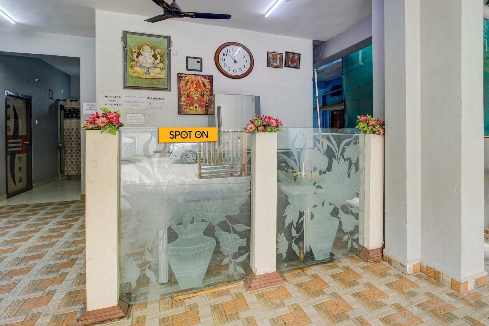 Hotel Spot On Sankalp Residency 3*