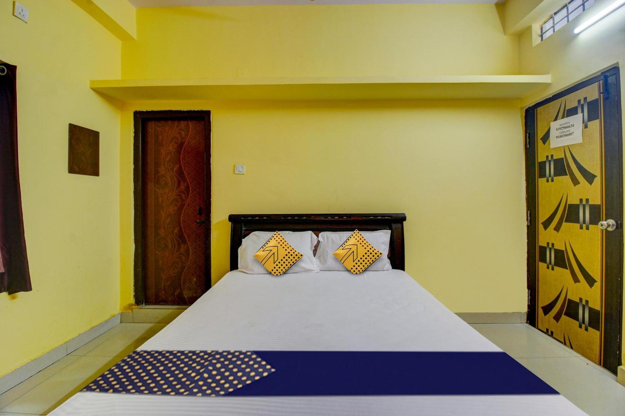 Hotel Spot On Sankalp Residency 3*