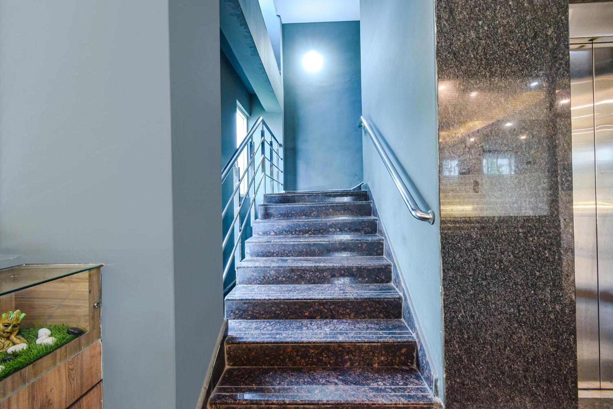 Hotel Fabhotel Broholic Prime - Kukatpally - Nr Nexus Mall Hyderabad