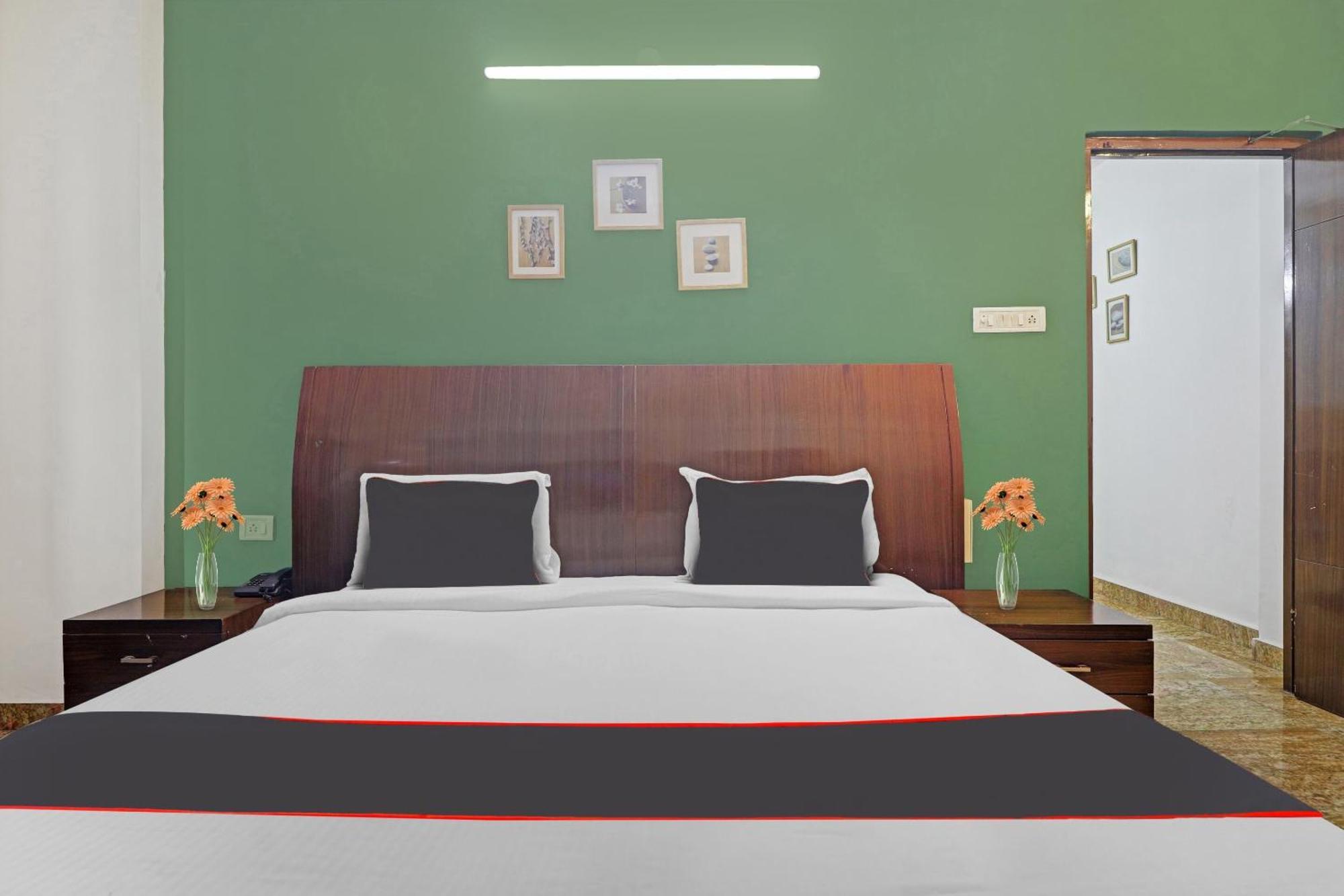 Capital O Halcyon Inr Madhapur Hotel 3*