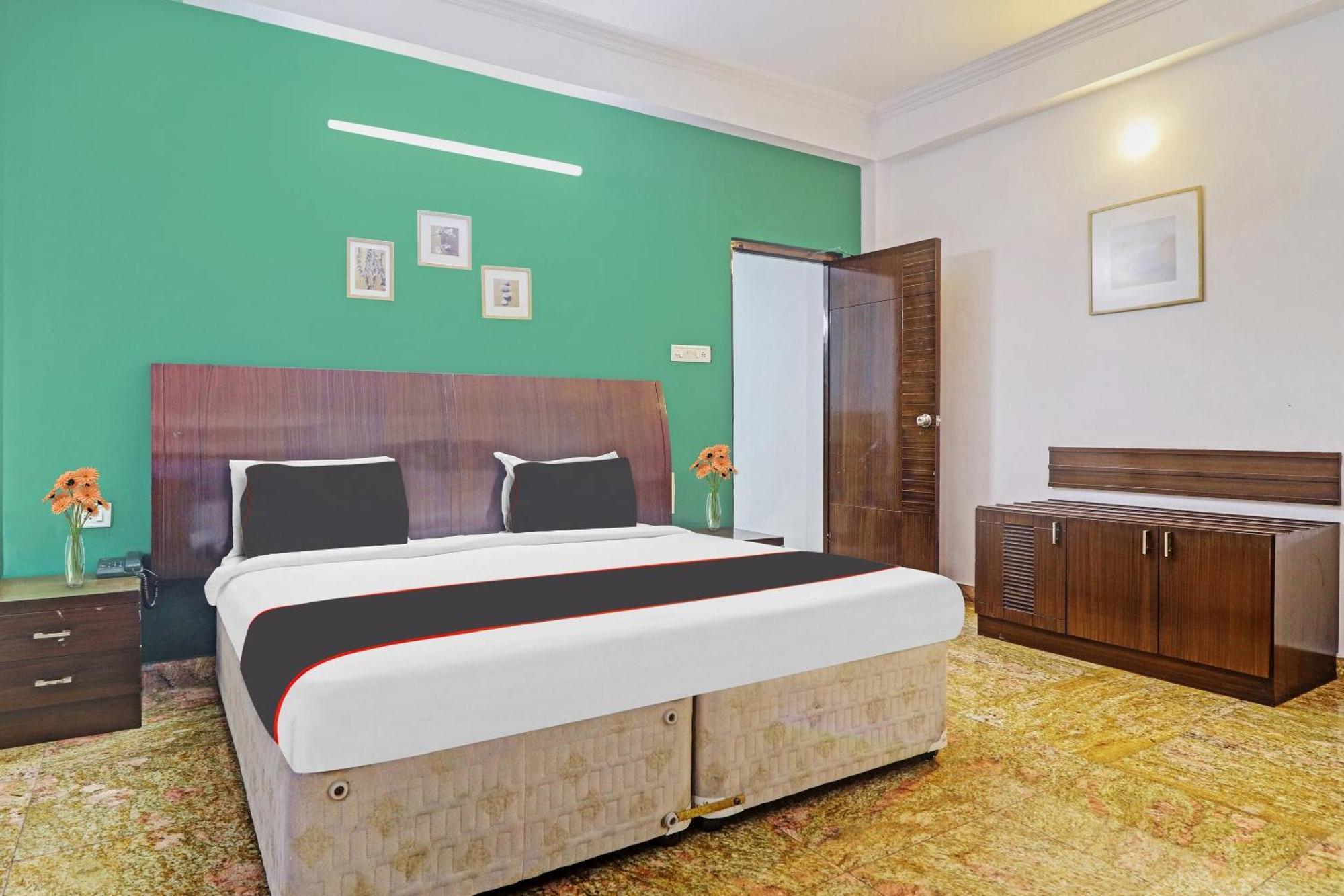 Capital O Halcyon Inr Madhapur Hotel 3*