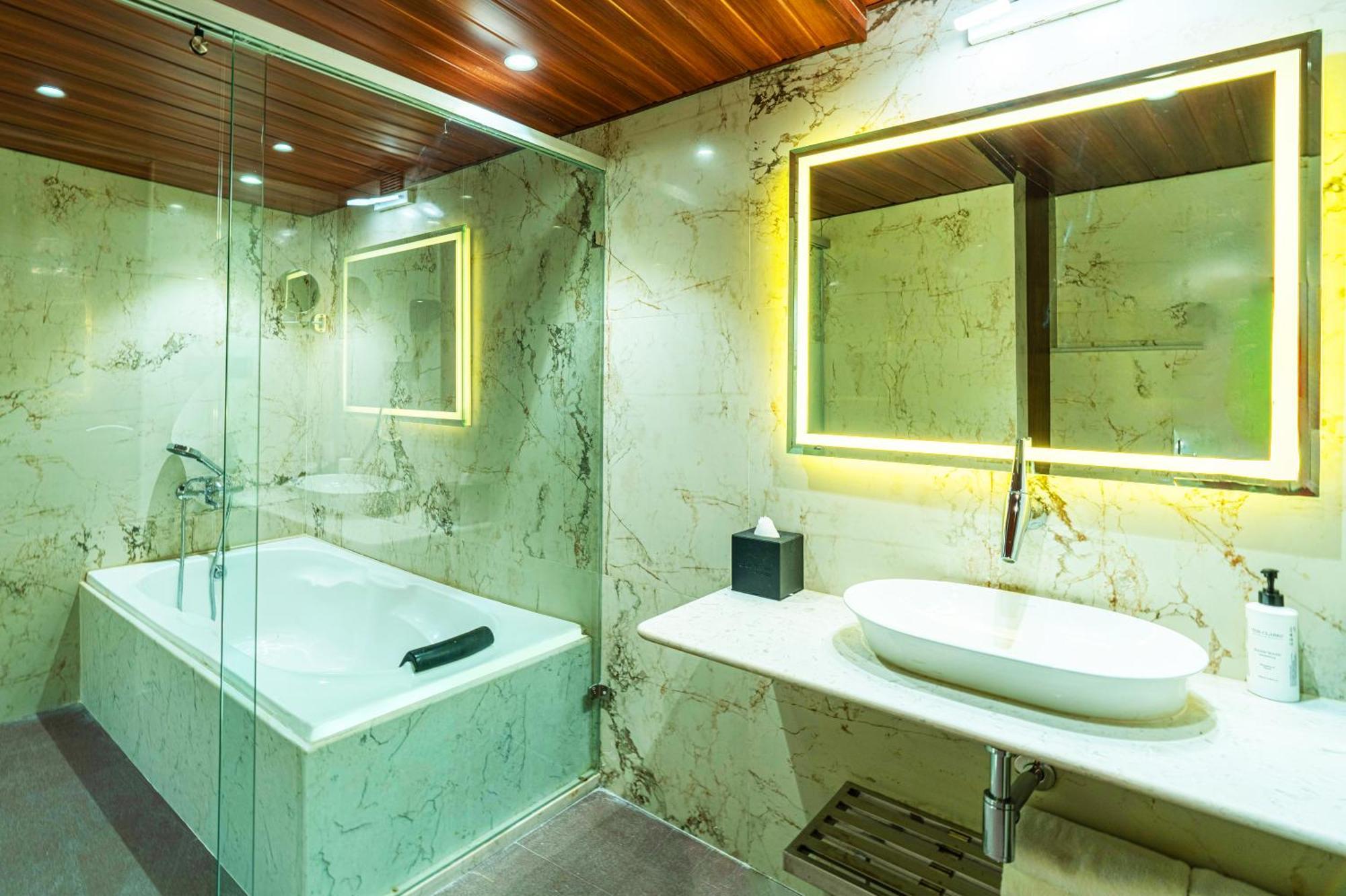 Clarks Airport 4* Hyderabad