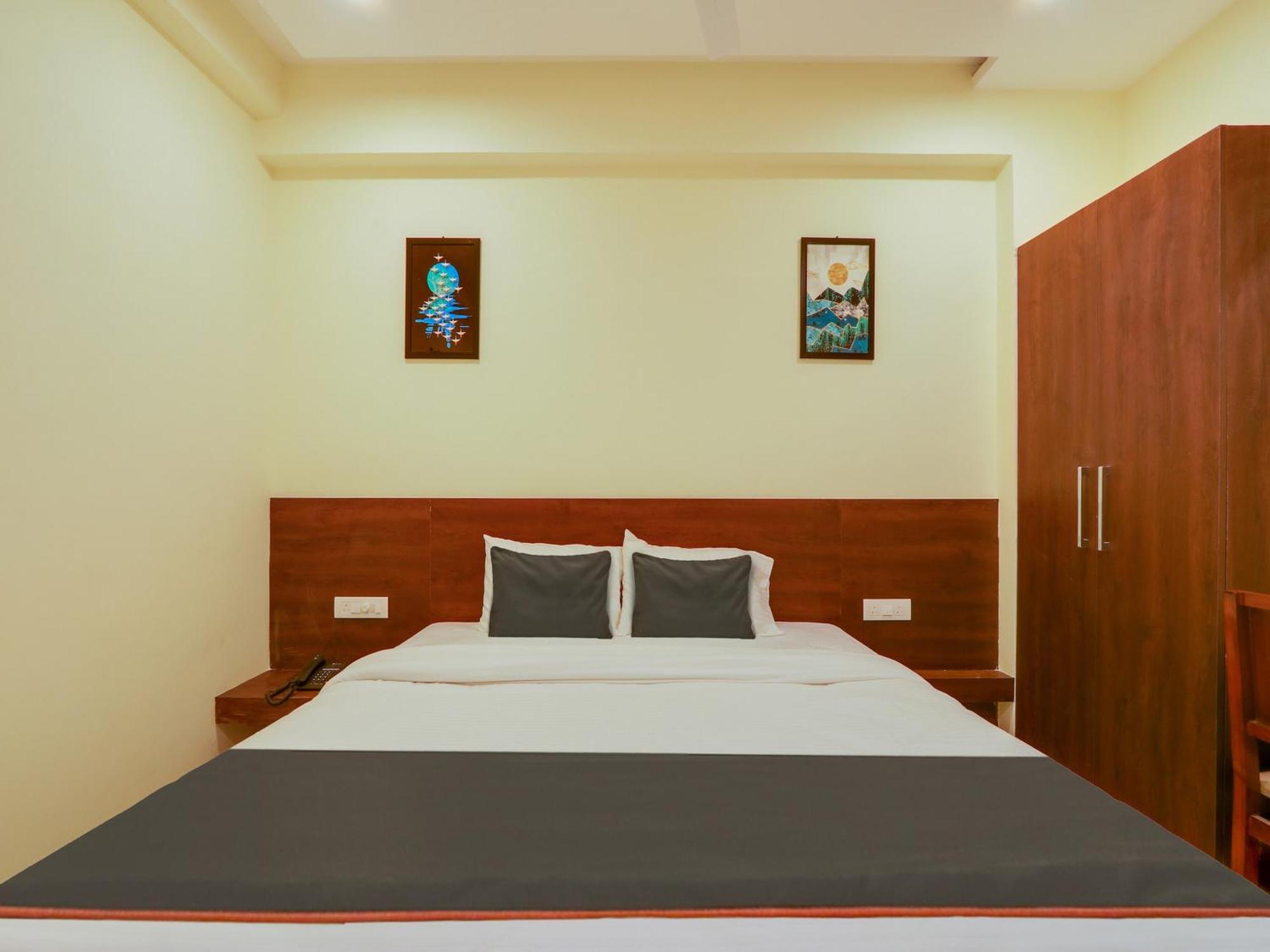 Collection O Srp Luxury 4* Hyderabad
