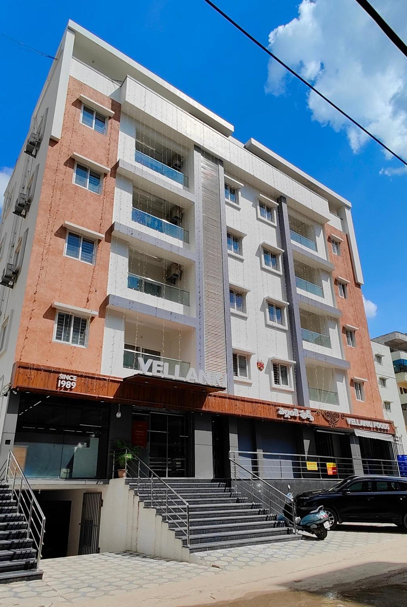 Mythri Retreat Service Apartment *
