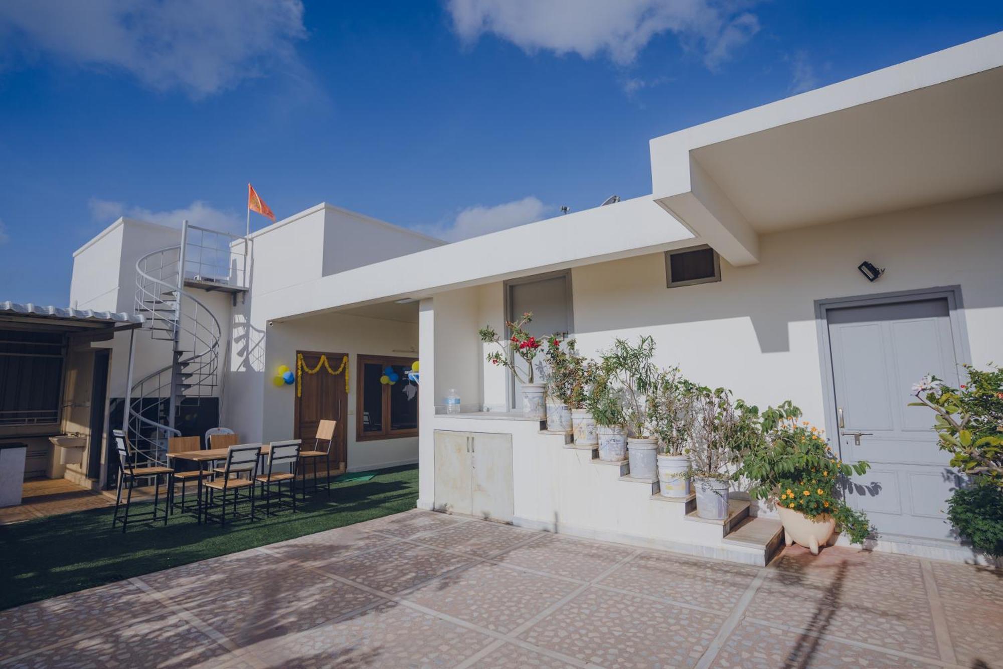 6e Homes *