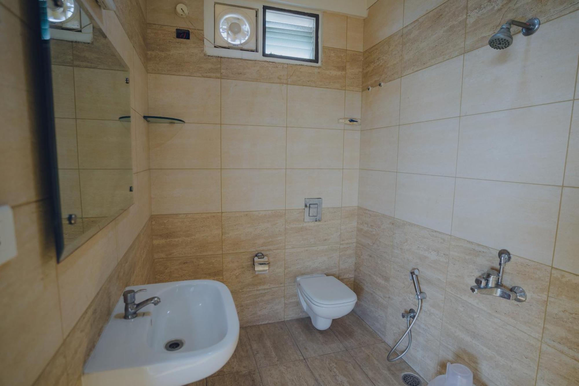 6e Homes Aparthotel *