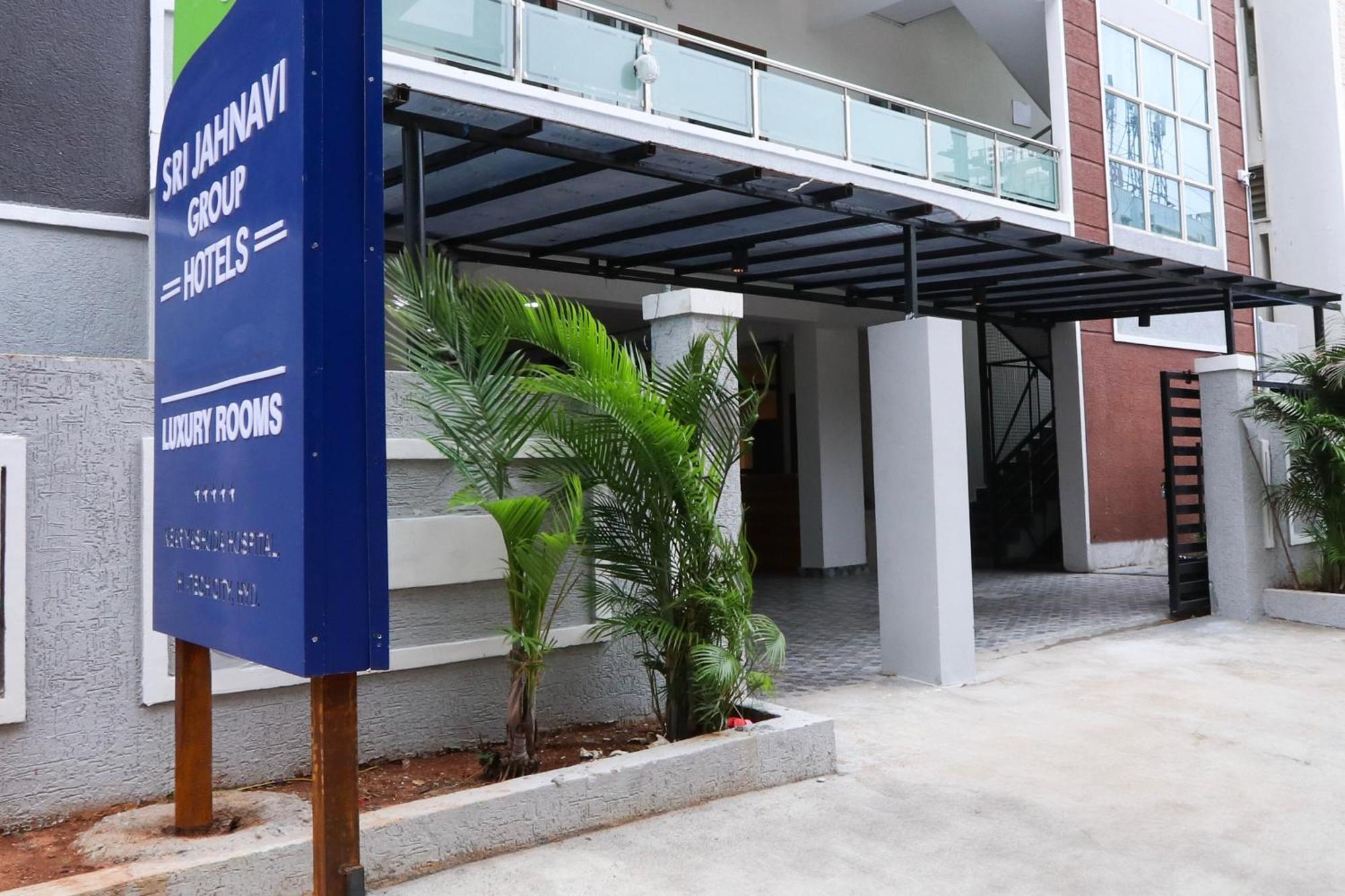Hotel Collection O Sri Jahnavi Group Besides Yashoda Hospital Hitec City Hyderabad
