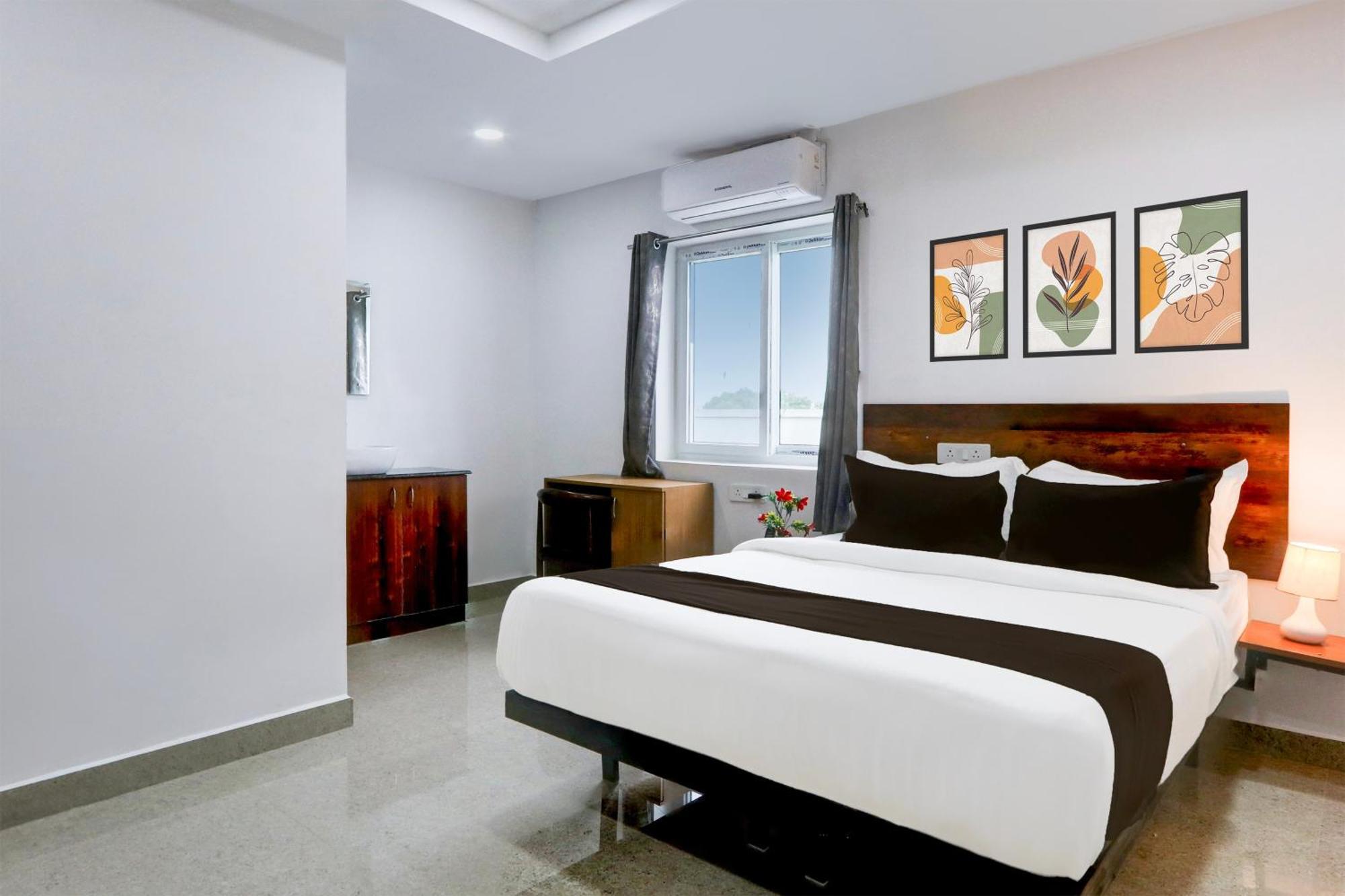 Collection O Sri Jahnavi Group Besides Yashoda Hospital Hitec City 3*